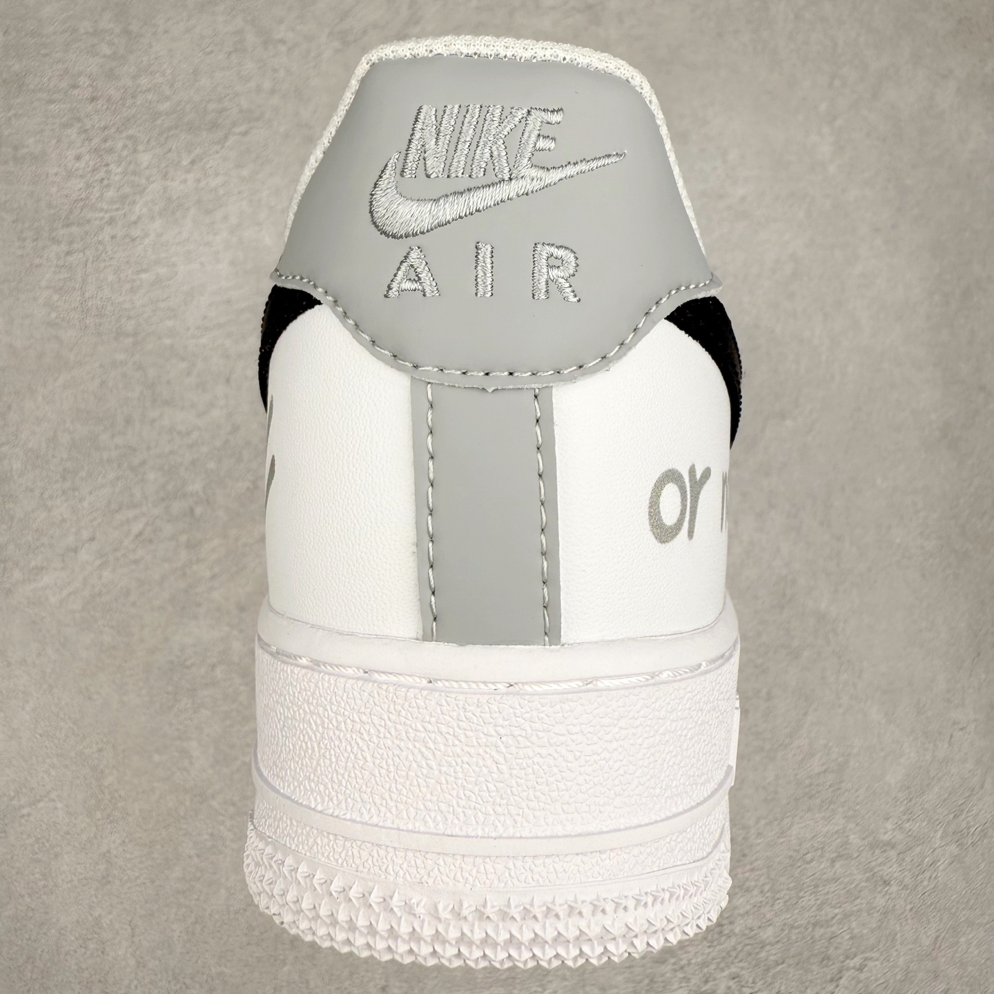 图片[8]-NK Air Force 1´07 Low 空军一号低帮百搭休闲运动板鞋 ZH0316-087 柔软、弹性十足的缓震性能和出色的中底设计 横跨复古与现代的外型结合 造就出风靡全球 三十多年的Force 1 直到今天还深受青睐 实拍调校N版已经零色差零失真 百分百还原实物色彩所见即所得 不存在货不对板色差等低级问题 选购参考实物拍摄 不混卖不参货 只用心做好货严格选品 承诺混一赔十 尺码：36 36.5 37.5 38 38.5 39 40 40.5 41 42 42.5 43 44 44.5 45-选品中心