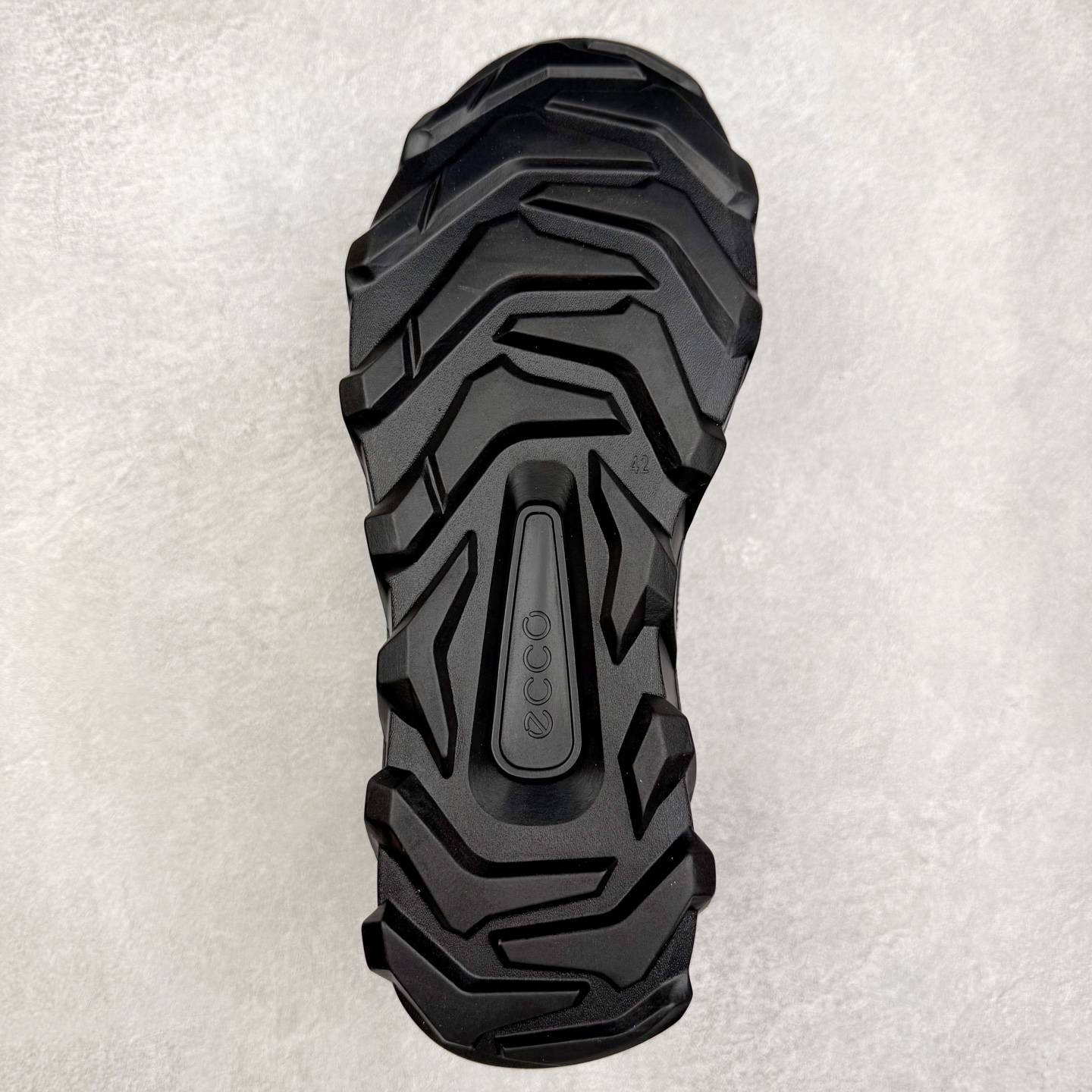 图片[9]-ECCO爱步老爹鞋男士夏季新款 飞织网面百搭潮流户外运动鞋 健步BIOM系列新款 全新的轻量发泡底材与直接注塑橡胶大底相结合 柔软舒适，轻量回弹，脚感更轻盈 鞋面采用GORE-TEX飞织网面与牛皮相结合 给你贴心透气呵护 自然律动科技 符合人体工学鞋楦 贴近足部天然形态 橡胶大底，抓地力强，具有良好的耐磨性 轻盈自如 适跑畅练 尺码：38 39 40 41 42 43 44 （皮鞋码）-选品中心