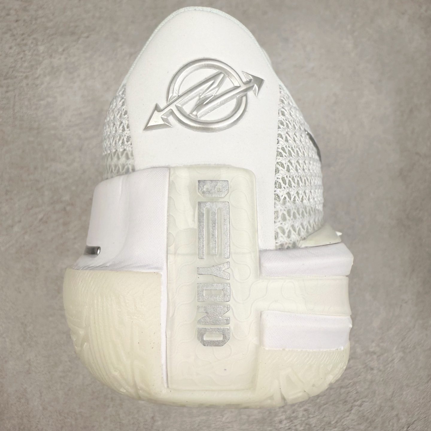 图片[8]-NK AIR ZOOM G.T. CUT 实战篮球鞋 CZ0175-102 鞋身整体以多色拼接为主 全掌REACT+ZOOM STROBEL+后跟ZOOM 离地面更近的设计提供更快的反应速度 轻质双层网质鞋面 鞋面部分区域加强提供更好的控制力 低密度材料制成的鞋舌轻质舒适 后跟处分别配有“GT”字样和全新的鞋款系列Logo 男女鞋 尺码：36 36.5 37.5 38 38.5 39 40 40.5 41 42 42.5 43 44 44.5 45 46-选品中心