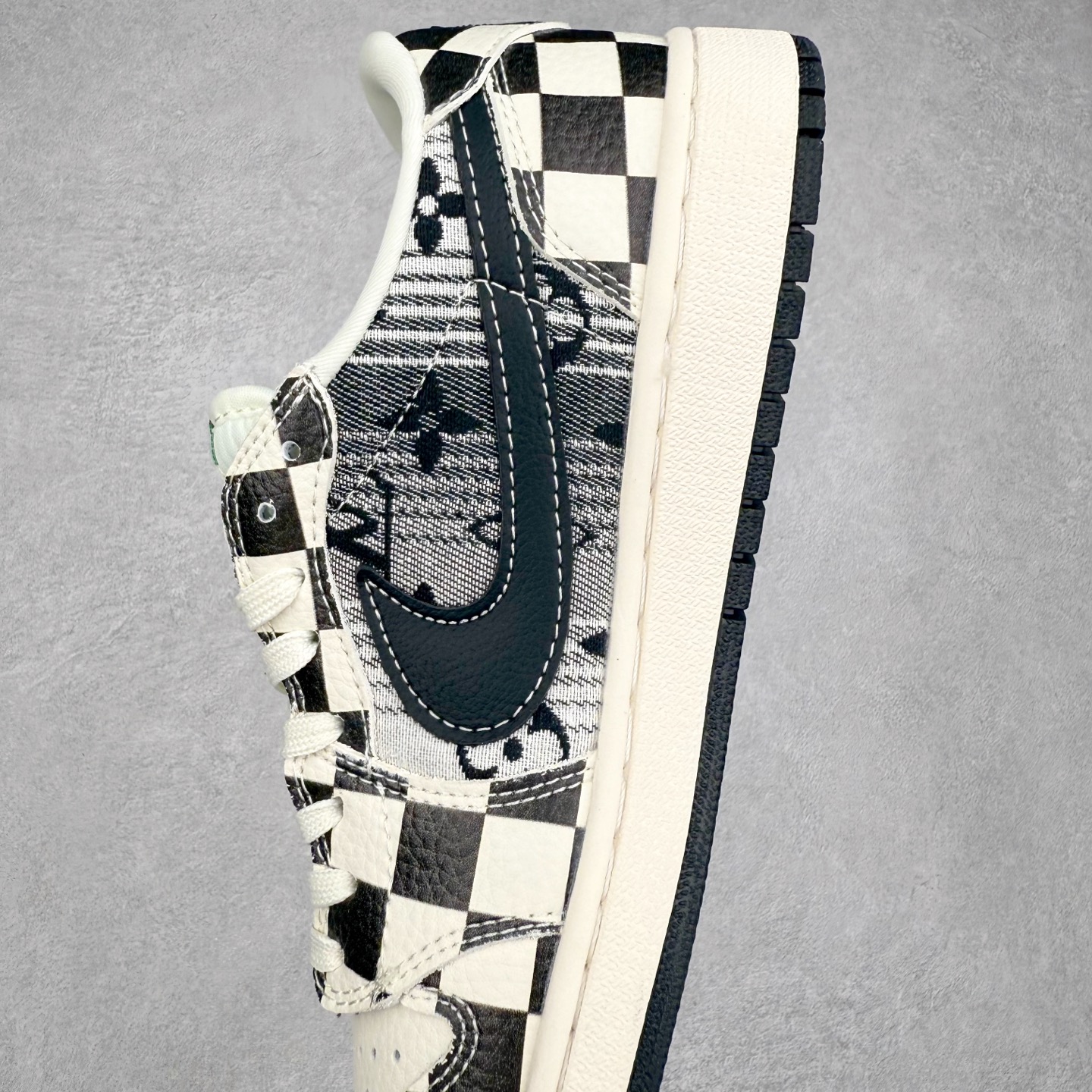 图片[7]-TS x Air Jordan AJ1 Low 倒钩低帮联名定制配色 LD2028-047 原厂内置气垫魔块 A模大底 头层小牛皮 鞋舌AJ原厂专用牛津布+AJ专用反口珍珠布+原厂无杂质高弹内里海棉+特殊封边弹力鞋带 实拍调校N版已经零色差零失真 百分百还原实物色彩所见即所得 不存在货不对板色差等低级问题 选购参考实物拍摄 不混卖不参货 只用心做好货严格选品 承诺混一赔十 尺码：36 36.5 37.5 38 38.5 39 40 40.5 41 42 42.5 43 44 44.5 45-选品中心