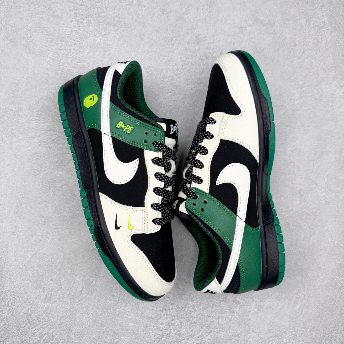 图片[3]-NK Dunk Low 定制配色 QW5836-015 大厂出品 极力推荐 原装头层材料 独家版型蒸餾加工帶來的是更好的视觉和脚感体验大厂纯原品质出货 清洁度 电绣工艺 皮料切割干净无任何毛边 细节完美 实拍调校N版已经零色差零失真 百分百还原实物色彩所见即所得 不存在货不对板色差等低级问题 选购参考实物拍摄 不混卖不参货 只用心做好货严格选品 承诺混一赔十 尺码：36 36.5 37.5 38 38.5 39 40 40.5 41 42 42.5 43 44 44.5 45-选品中心