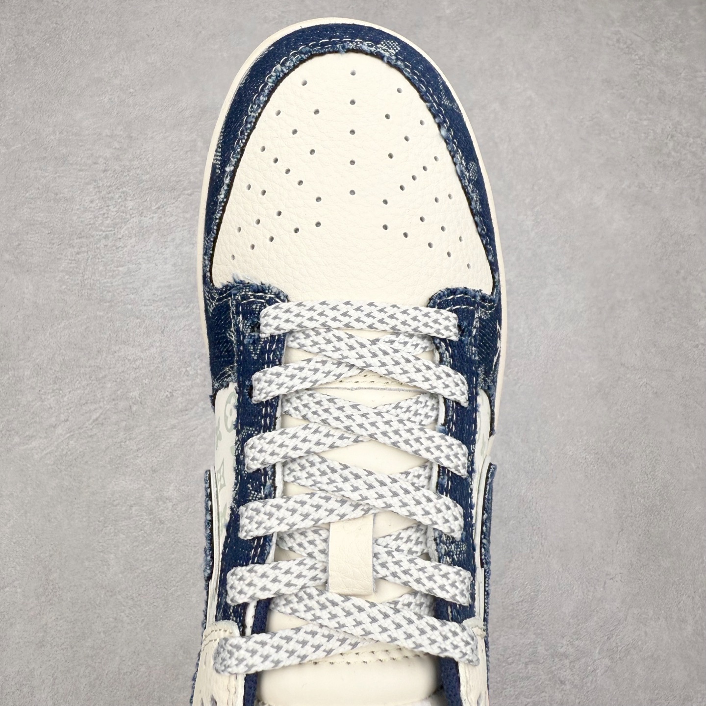 图片[4]-NK Dunk Low 定制配色 YX5066-386 大厂出品 极力推荐 原装头层材料 独家版型蒸餾加工帶來的是更好的视觉和脚感体验大厂纯原品质出货 清洁度 电绣工艺 皮料切割干净无任何毛边 细节完美 实拍调校N版已经零色差零失真 百分百还原实物色彩所见即所得 不存在货不对板色差等低级问题 选购参考实物拍摄 不混卖不参货 只用心做好货严格选品 承诺混一赔十 尺码：36 36.5 37.5 38 38.5 39 40 40.5 41 42 42.5 43 44 44.5 45-选品中心