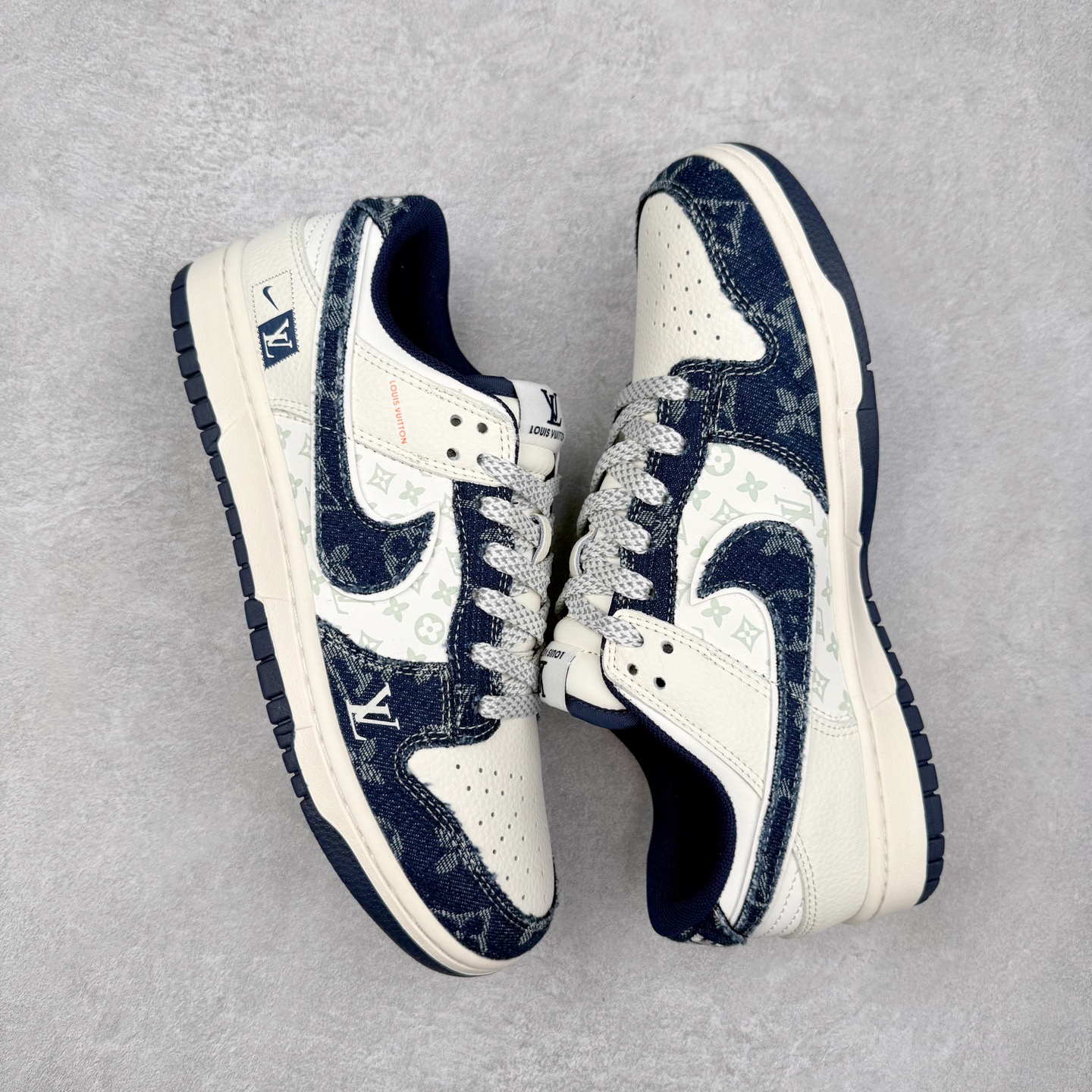 图片[3]-NK Dunk Low 定制配色 YX5066-386 大厂出品 极力推荐 原装头层材料 独家版型蒸餾加工帶來的是更好的视觉和脚感体验大厂纯原品质出货 清洁度 电绣工艺 皮料切割干净无任何毛边 细节完美 实拍调校N版已经零色差零失真 百分百还原实物色彩所见即所得 不存在货不对板色差等低级问题 选购参考实物拍摄 不混卖不参货 只用心做好货严格选品 承诺混一赔十 尺码：36 36.5 37.5 38 38.5 39 40 40.5 41 42 42.5 43 44 44.5 45-选品中心