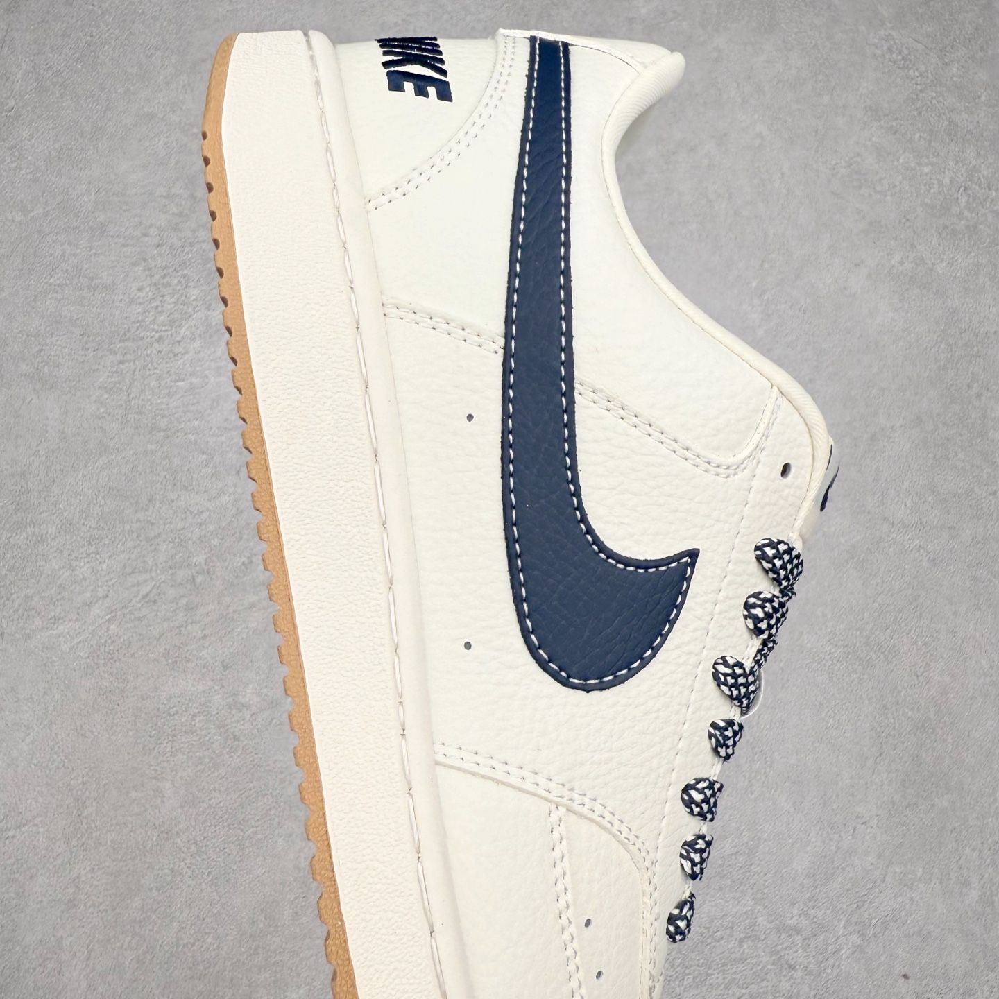 图片[6]-NK Court Vision 1 LOW 低帮 板鞋 “NIKE联名——蓝勾生胶” 运动鞋 休闲鞋 折边针车 工艺难度大 原楦头原纸板 原装鞋盒 定制五金配件 内置全掌气垫 原厂鞋底 货号：CS5288-015 尺码：36 36.5 37.5 38 38.5 39 40 40.5 41 42 42.5 43 44 44.5 45-选品中心