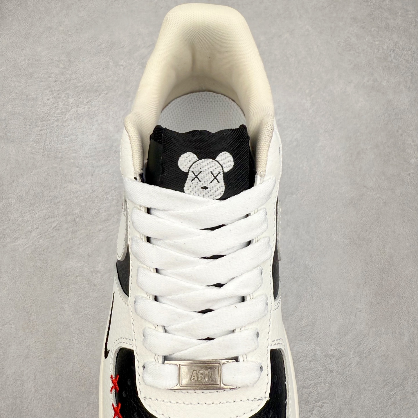 图片[5]-NK Air Force 1´07 Low 空军一号低帮百搭休闲运动板鞋 KJ1688-008 柔软、弹性十足的缓震性能和出色的中底设计 横跨复古与现代的外型结合 造就出风靡全球 三十多年的Force 1 直到今天还深受青睐 实拍调校N版已经零色差零失真 百分百还原实物色彩所见即所得 不存在货不对板色差等低级问题 选购参考实物拍摄 不混卖不参货 只用心做好货严格选品 承诺混一赔十 尺码：36 36.5 37.5 38 38.5 39 40 40.5 41 42 42.5 43 44 44.5 45-选品中心