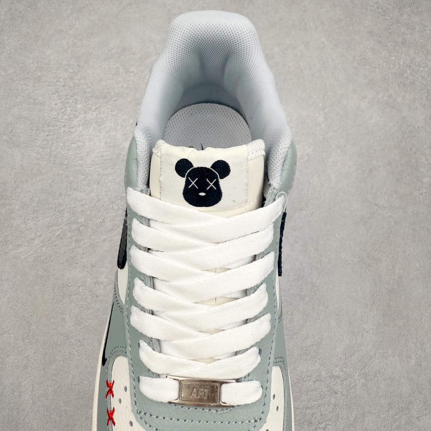 图片[5]-NK Air Force 1´07 Low 空军一号低帮百搭休闲运动板鞋 KJ1688-008 柔软、弹性十足的缓震性能和出色的中底设计 横跨复古与现代的外型结合 造就出风靡全球 三十多年的Force 1 直到今天还深受青睐 实拍调校N版已经零色差零失真 百分百还原实物色彩所见即所得 不存在货不对板色差等低级问题 选购参考实物拍摄 不混卖不参货 只用心做好货严格选品 承诺混一赔十 尺码：36 36.5 37.5 38 38.5 39 40 40.5 41 42 42.5 43 44 44.5 45-选品中心