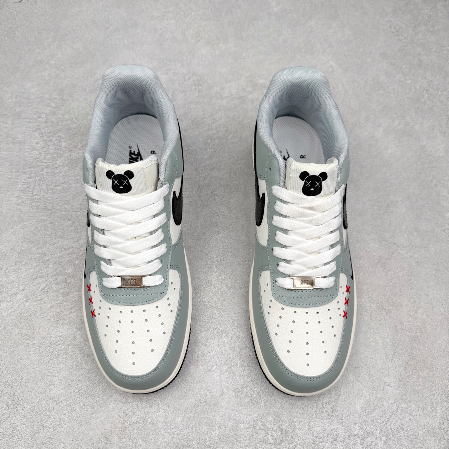 图片[2]-NK Air Force 1´07 Low 空军一号低帮百搭休闲运动板鞋 KJ1688-008 柔软、弹性十足的缓震性能和出色的中底设计 横跨复古与现代的外型结合 造就出风靡全球 三十多年的Force 1 直到今天还深受青睐 实拍调校N版已经零色差零失真 百分百还原实物色彩所见即所得 不存在货不对板色差等低级问题 选购参考实物拍摄 不混卖不参货 只用心做好货严格选品 承诺混一赔十 尺码：36 36.5 37.5 38 38.5 39 40 40.5 41 42 42.5 43 44 44.5 45-选品中心