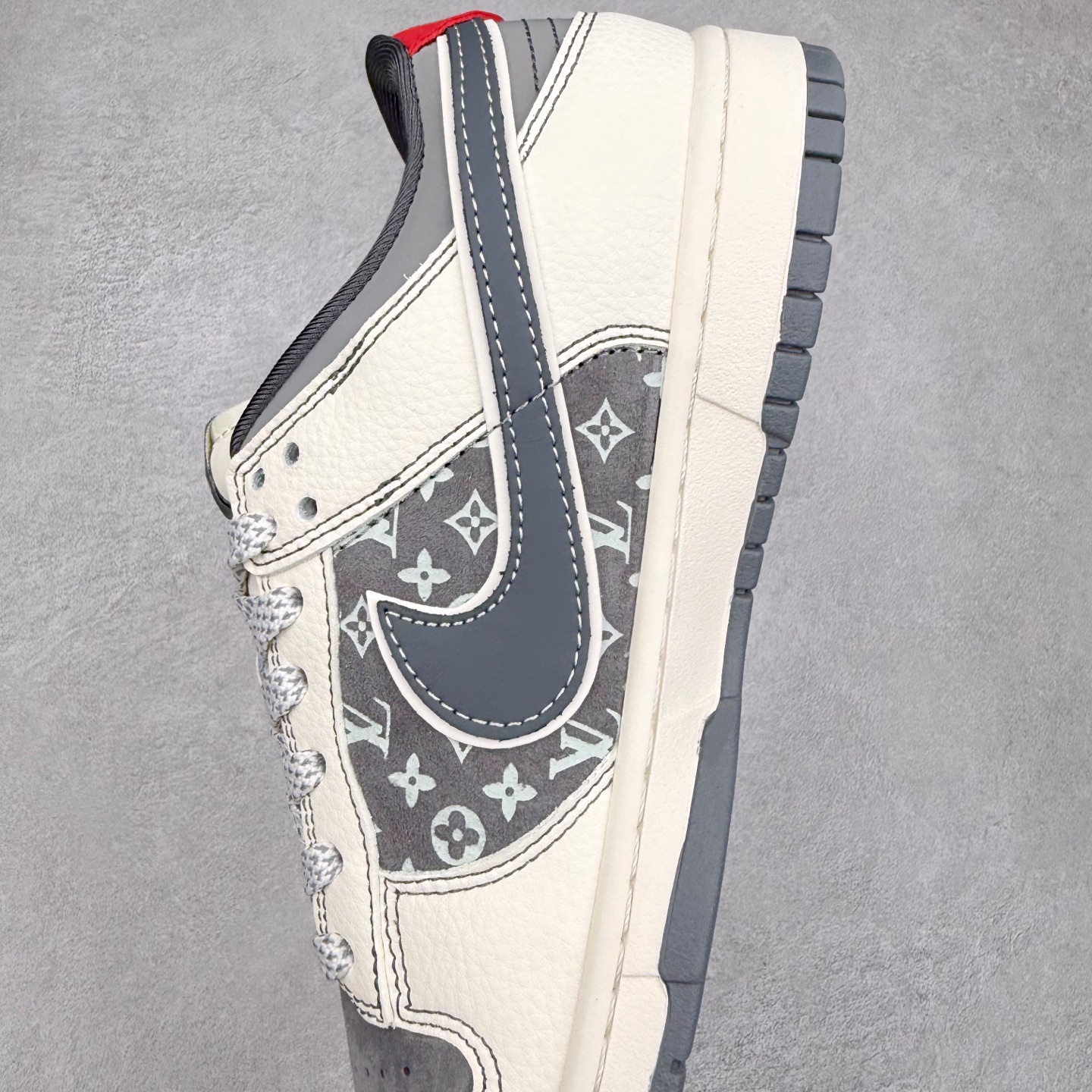 图片[7]-NK Dunk Low 定制配色 YX5066-367 大厂出品 极力推荐 原装头层材料 独家版型蒸餾加工帶來的是更好的视觉和脚感体验大厂纯原品质出货 清洁度 电绣工艺 皮料切割干净无任何毛边 细节完美 实拍调校N版已经零色差零失真 百分百还原实物色彩所见即所得 不存在货不对板色差等低级问题 选购参考实物拍摄 不混卖不参货 只用心做好货严格选品 承诺混一赔十 尺码：36 36.5 37.5 38 38.5 39 40 40.5 41 42 42.5 43 44 44.5 45-选品中心