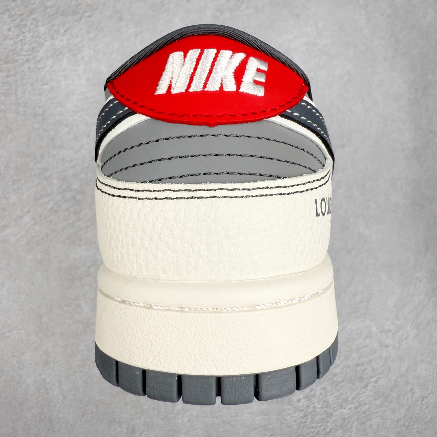 图片[8]-NK Dunk Low 定制配色 YX5066-367 大厂出品 极力推荐 原装头层材料 独家版型蒸餾加工帶來的是更好的视觉和脚感体验大厂纯原品质出货 清洁度 电绣工艺 皮料切割干净无任何毛边 细节完美 实拍调校N版已经零色差零失真 百分百还原实物色彩所见即所得 不存在货不对板色差等低级问题 选购参考实物拍摄 不混卖不参货 只用心做好货严格选品 承诺混一赔十 尺码：36 36.5 37.5 38 38.5 39 40 40.5 41 42 42.5 43 44 44.5 45-选品中心