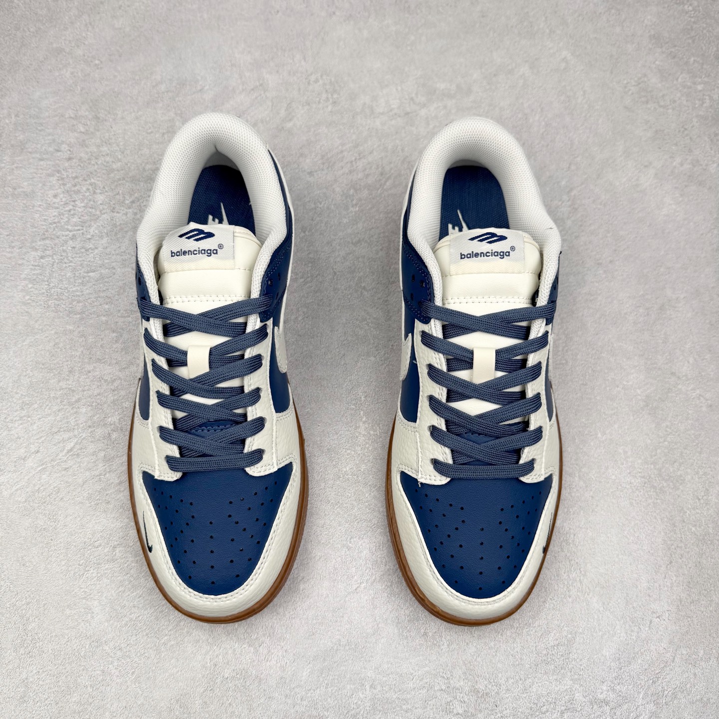 图片[2]-NK Dunk Low 定制配色 YX5066-367 大厂出品 极力推荐 原装头层材料 独家版型蒸餾加工帶來的是更好的视觉和脚感体验大厂纯原品质出货 清洁度 电绣工艺 皮料切割干净无任何毛边 细节完美 实拍调校N版已经零色差零失真 百分百还原实物色彩所见即所得 不存在货不对板色差等低级问题 选购参考实物拍摄 不混卖不参货 只用心做好货严格选品 承诺混一赔十 尺码：36 36.5 37.5 38 38.5 39 40 40.5 41 42 42.5 43 44 44.5 45-选品中心