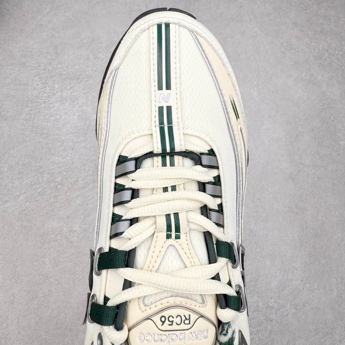 图片[4]-ALD x New Balance RC56 NB新百伦舒适耐磨 低帮休闲跑步鞋 网眼层叠反倒衬出旧化美感 锯齿外底雨天咬地稳 Trackster同款纹路像章鱼吸盘 尺码：36 37 37.5 38 38.5 39.5 40 40.5 41.5 42 42.5 43 44 44.5 45-选品中心