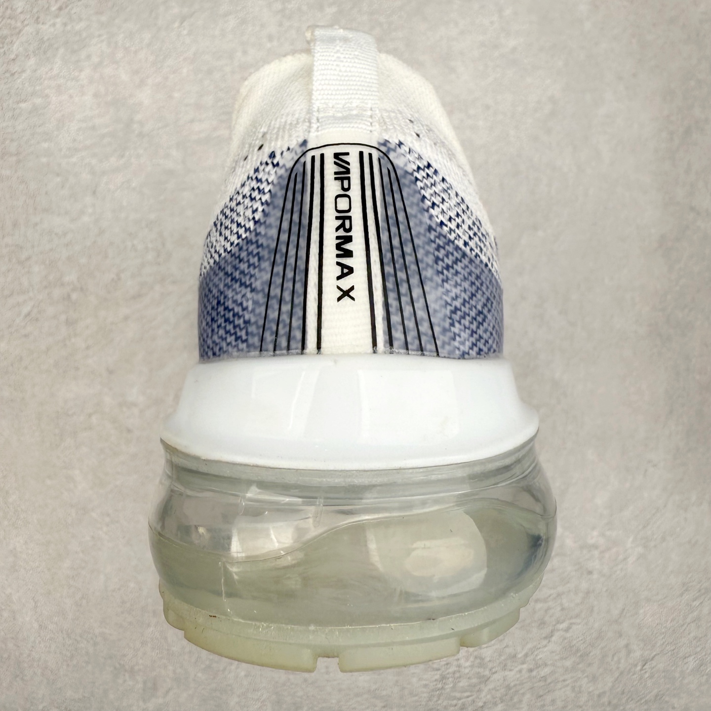 图片[8]-＃纯原福利 NK Air VaporMax 2023 Flyknit FK 2023款大气垫系列低帮针织休闲运动全掌气垫慢跑鞋 原楦原纸版数据开发 采用全新双层纹路织法Flyknit织法编织鞋面材质 搭载原数据开发全掌Air Max球状透明缓震气垫 外置橡胶外底模块 NK Air VaporMax系列自2017年初问世以来 就凭借着独特的设计和超棒的脚感 成为了时尚潮人和跑步爱好者们的心头好 鞋底前侧加入Mini Swoosh 设计 与鞋身相呼应 鞋面采用 Flyknit 材质制成 可以提供出色包裹性的同时 也有着不错的透气效果 最后黄色气垫收尾 完善整双鞋设计 尺码：36 36.5 37.5 38 38.5 39 40 40.5 41 42 42.5 43 44 44.5 45-选品中心