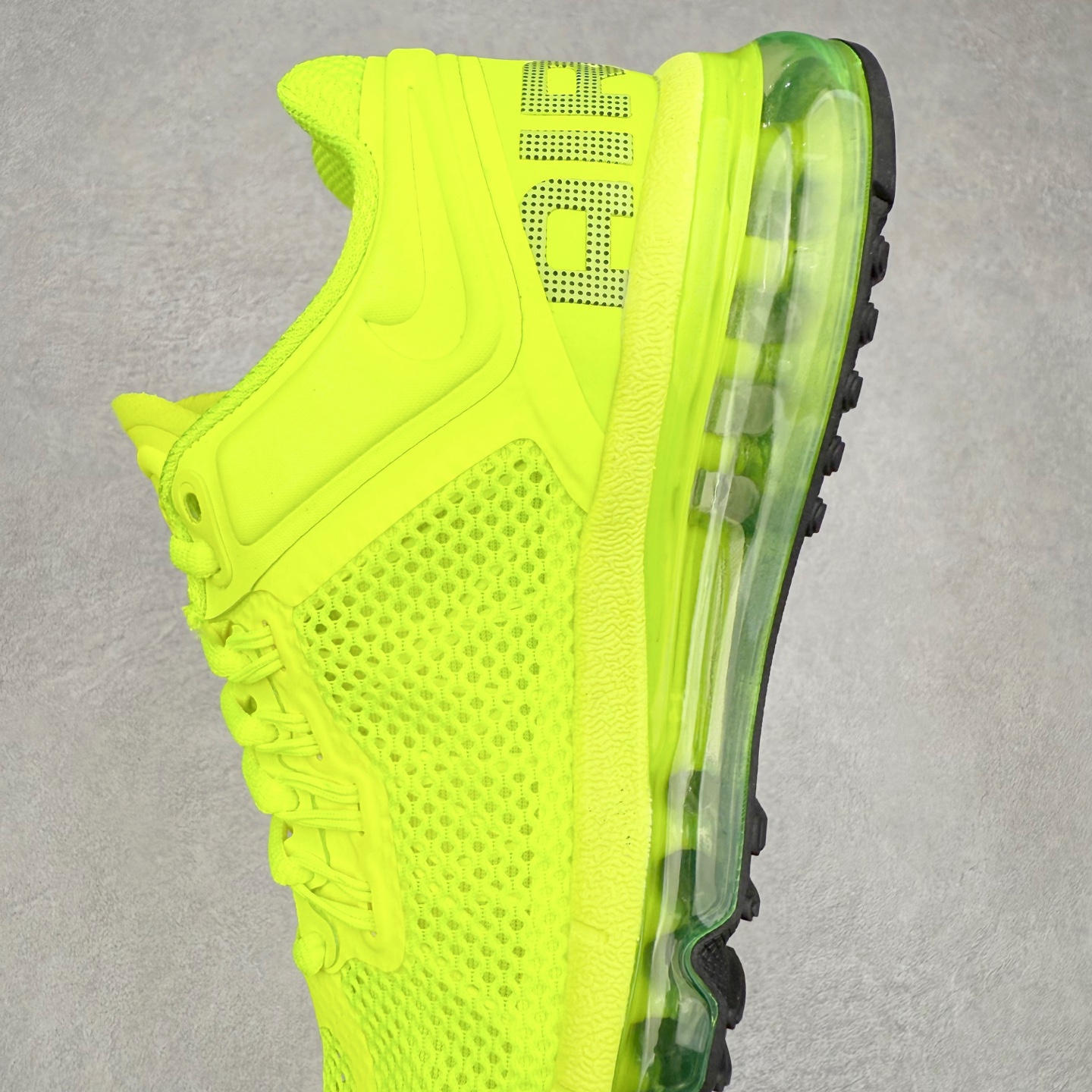 图片[7]-NK Air Max 2013 经典舒适时尚耐磨透气低帮气垫跑步鞋 HF3660-700 携时尚设计闪亮回归 出众有型 采用网眼布细节和运动风无缝覆面 助你保持清爽感受 塑就焕新造型 经典 Flywire 设计搭配经典全掌型 Max Air 缓震配置 缔造出众舒适感和支撑效果实拍调校N版已经零色差零失真 百分百还原实物色彩所见即所得 不存在货不对板色差等低级问题 选购参考实物拍摄 不混卖不参货 只用心做好货严格选品 承诺混一赔十 尺码：36 36.5 37.5 38 38.5 39 40 40.5 41 42 42.5 43 44 44.5 45 46-选品中心