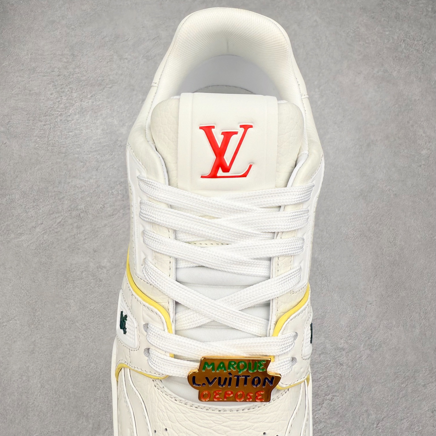 图片[5]-Louis Vuitton Trainer lv时装走秀运动鞋 完美鞋型超高的清洁度 零毛边线头瑕疵 全套原楦原纸版原鞋开模 全网最具灵魂的版型 正确原装黄色鞋盒 正确中底印花 鞋面印花3D高频深度立体 全鞋电脑针车 紧密相连 针距密度一致 环保乳胶注塑鞋垫 厚度脚感还原原版 皮面裁剪部位 统一油边封口工艺 原装橡胶大底含胶量大底组合零偏差 专柜全套包装 防尘袋 说明书 质保卡 男女鞋 尺码：35 36 37 38 39 40 41 42 43 44 45-选品中心