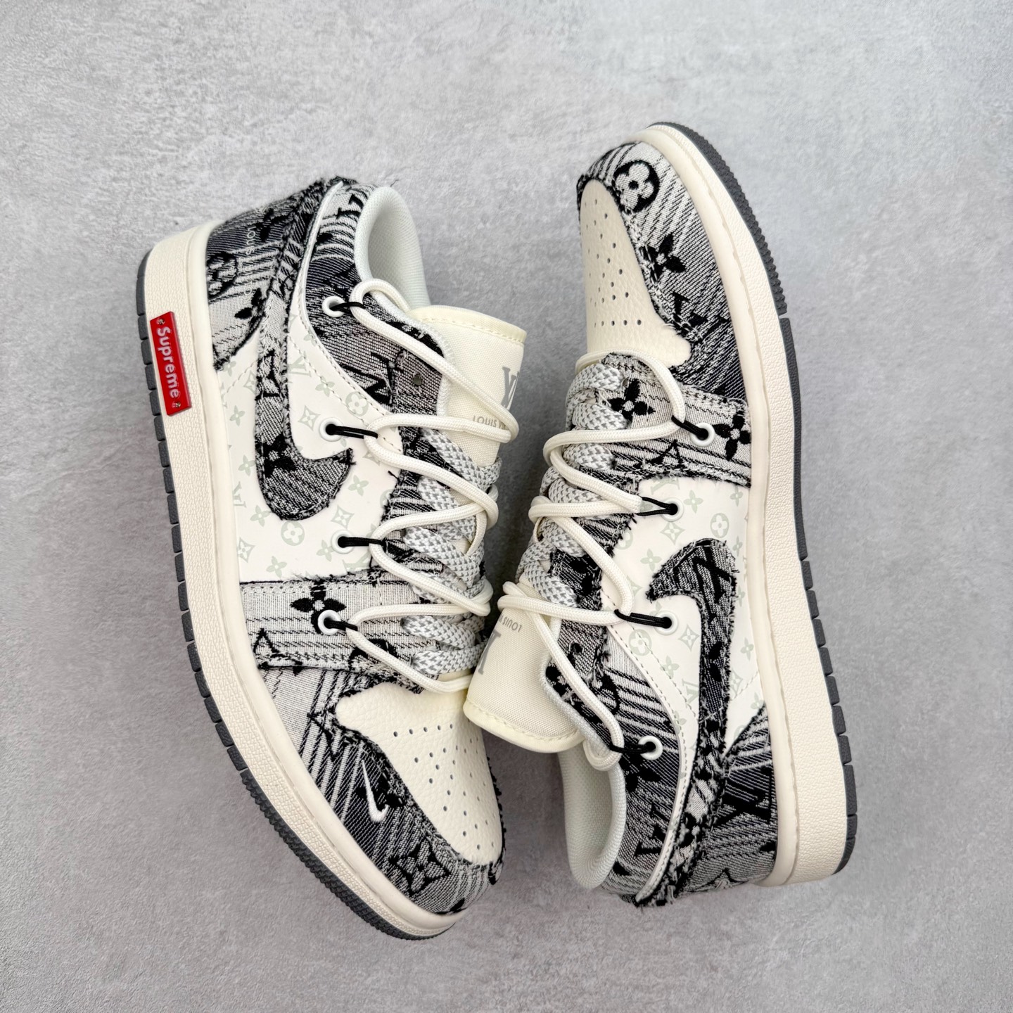 图片[3]-TS x Air Jordan AJ1 Low 倒钩低帮联名定制配色 YX5066-372 原厂内置气垫魔块 A模大底 头层小牛皮 鞋舌AJ原厂专用牛津布+AJ专用反口珍珠布+原厂无杂质高弹内里海棉+特殊封边弹力鞋带 实拍调校N版已经零色差零失真 百分百还原实物色彩所见即所得 不存在货不对板色差等低级问题 选购参考实物拍摄 不混卖不参货 只用心做好货严格选品 承诺混一赔十 尺码：36 36.5 37.5 38 38.5 39 40 40.5 41 42 42.5 43 44 44.5 45-选品中心