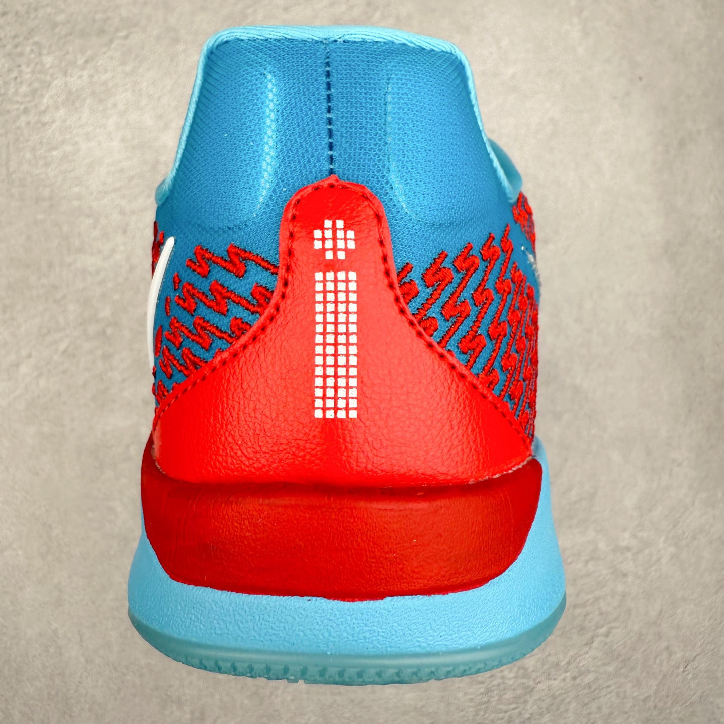 图片[8]-NK Sabrina 2 \’lonic\’ 萨布丽娜二代签名减震防滑低帮篮球鞋 FQ2174 灵感来自 lonescu 的罗马尼亚传统 在前掌和鞋眼处采用特殊图案 向传统的罗马尼亚艺术和建筑致敬 它配备了全掌 NK React 缓震系统 并在前脚掌处配备了 Zoom Air 气垫 大胆的任何人任何地方 信息嵌入中底 象征着 lonescu的竞争精神以及她相信梦想家可以来自任何地方 该鞋还包括带锁定中足束带系统 以帮助固定脚部 Sabrina 1 的这款产品采用光子粉尘、无烟煤色、紫红色梦幻、浅烟灰色和浅骨色配色方案 尺码：36 36.5 37.5 38 38.5 39 40 40.5 41 42 42.5 43 44 44.5 45 46-选品中心