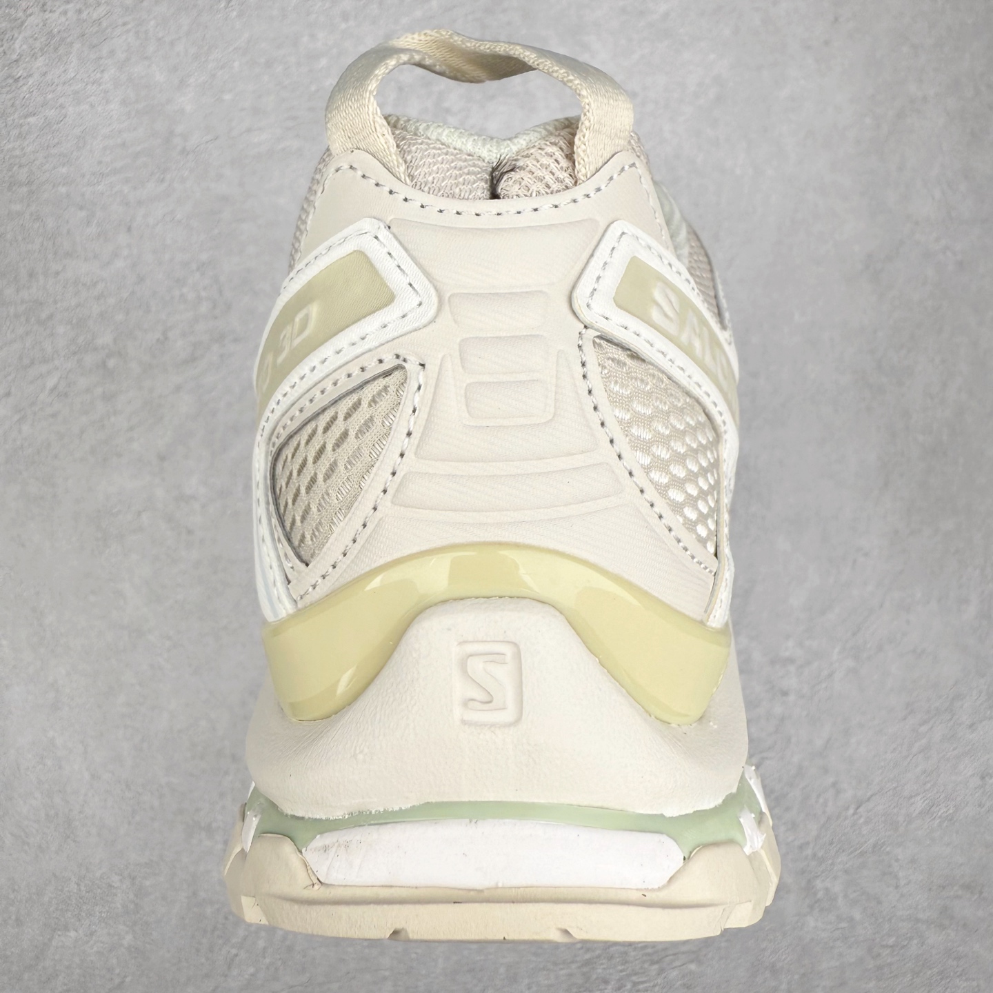 图片[8]-SALOMON XA Pro 3D ADV 萨洛蒙潮流越野机能户外功能鞋 纯原外贸平台特供订单 耗时半年巨作 全套原纸板楦头开发 原厂特供网布配套加持 确保原汁原味 完美呈现版型 原档数据独家私模五层组合大底 原装Ortholite轻量化鞋垫 中底布带钢印编号 原厂TPU锁扣 进口港宝加持 后跟自然饱满 还原公司包裹性 鞋面采用SENSIFT贴合技术 全方位贴合包裹脚型 鞋跟部鞋底牵引设计 提供强大的抓地性能 更适应野外崎岖不平的道路 其3D ADVANCED CHASSIS底盘 材料轻量大化 钉齿设计更具稳定性 防护性 鞋底易磨损区运用CONTAGRIP高耐磨材料 应对城市硬质路面长距离跑考验 尺码：36 36.5 37.5 38 38.5 39 40 40.5 41 42 42.5 43 44 44.5 45-选品中心