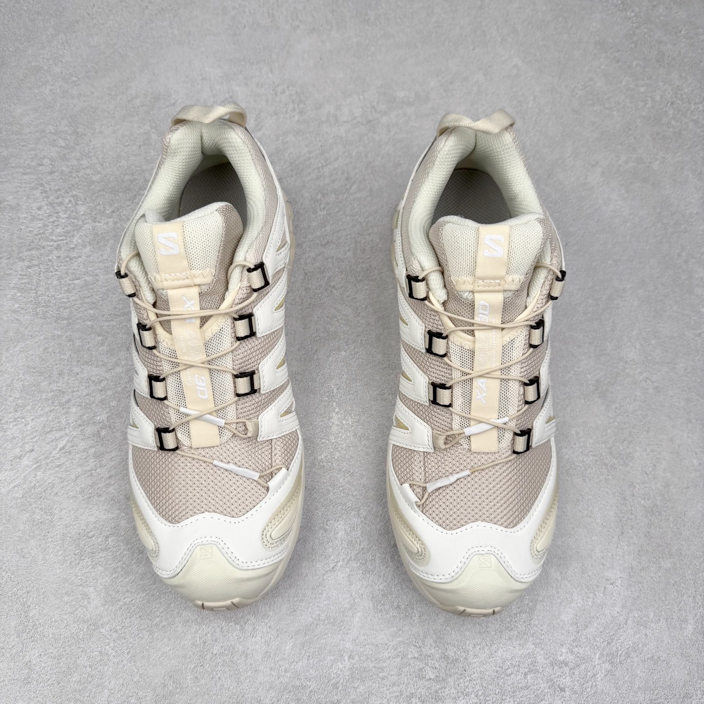 图片[2]-SALOMON XA Pro 3D ADV 萨洛蒙潮流越野机能户外功能鞋 纯原外贸平台特供订单 耗时半年巨作 全套原纸板楦头开发 原厂特供网布配套加持 确保原汁原味 完美呈现版型 原档数据独家私模五层组合大底 原装Ortholite轻量化鞋垫 中底布带钢印编号 原厂TPU锁扣 进口港宝加持 后跟自然饱满 还原公司包裹性 鞋面采用SENSIFT贴合技术 全方位贴合包裹脚型 鞋跟部鞋底牵引设计 提供强大的抓地性能 更适应野外崎岖不平的道路 其3D ADVANCED CHASSIS底盘 材料轻量大化 钉齿设计更具稳定性 防护性 鞋底易磨损区运用CONTAGRIP高耐磨材料 应对城市硬质路面长距离跑考验 尺码：36 36.5 37.5 38 38.5 39 40 40.5 41 42 42.5 43 44 44.5 45-选品中心