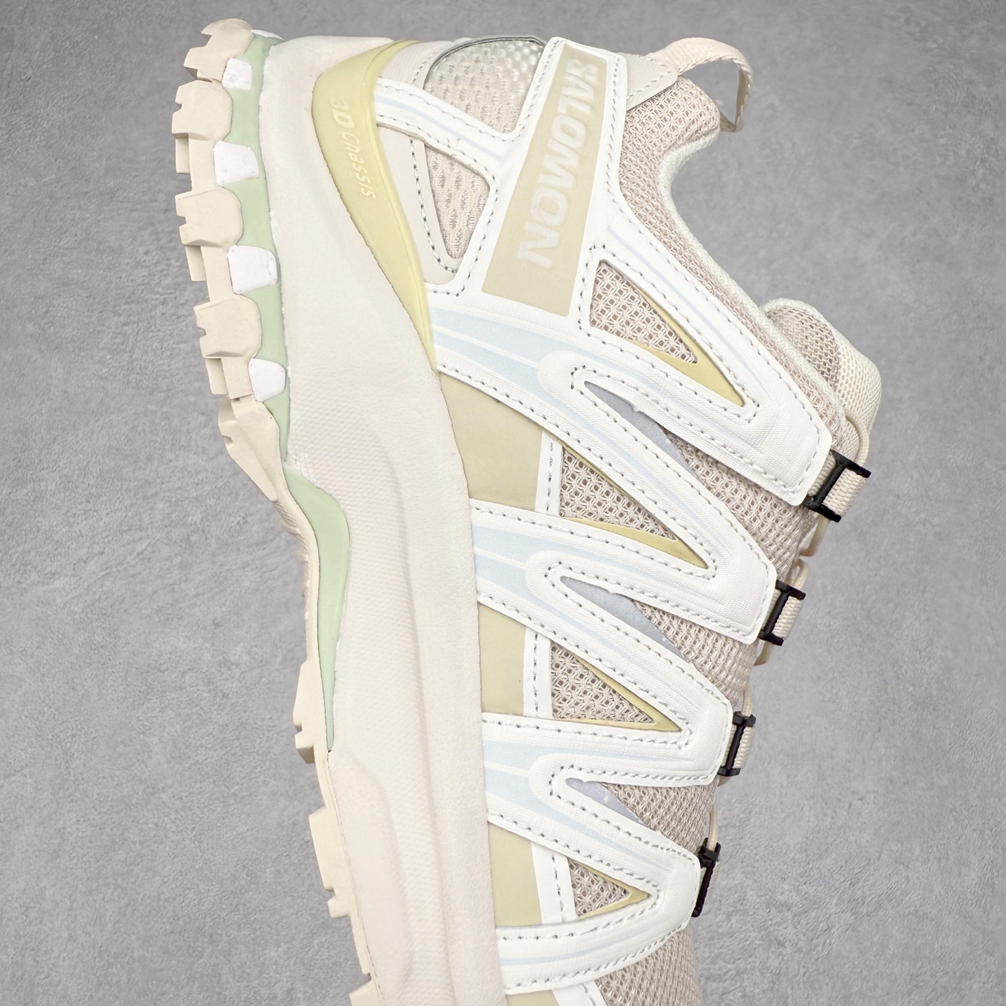 图片[6]-SALOMON XA Pro 3D ADV 萨洛蒙潮流越野机能户外功能鞋 纯原外贸平台特供订单 耗时半年巨作 全套原纸板楦头开发 原厂特供网布配套加持 确保原汁原味 完美呈现版型 原档数据独家私模五层组合大底 原装Ortholite轻量化鞋垫 中底布带钢印编号 原厂TPU锁扣 进口港宝加持 后跟自然饱满 还原公司包裹性 鞋面采用SENSIFT贴合技术 全方位贴合包裹脚型 鞋跟部鞋底牵引设计 提供强大的抓地性能 更适应野外崎岖不平的道路 其3D ADVANCED CHASSIS底盘 材料轻量大化 钉齿设计更具稳定性 防护性 鞋底易磨损区运用CONTAGRIP高耐磨材料 应对城市硬质路面长距离跑考验 尺码：36 36.5 37.5 38 38.5 39 40 40.5 41 42 42.5 43 44 44.5 45-选品中心