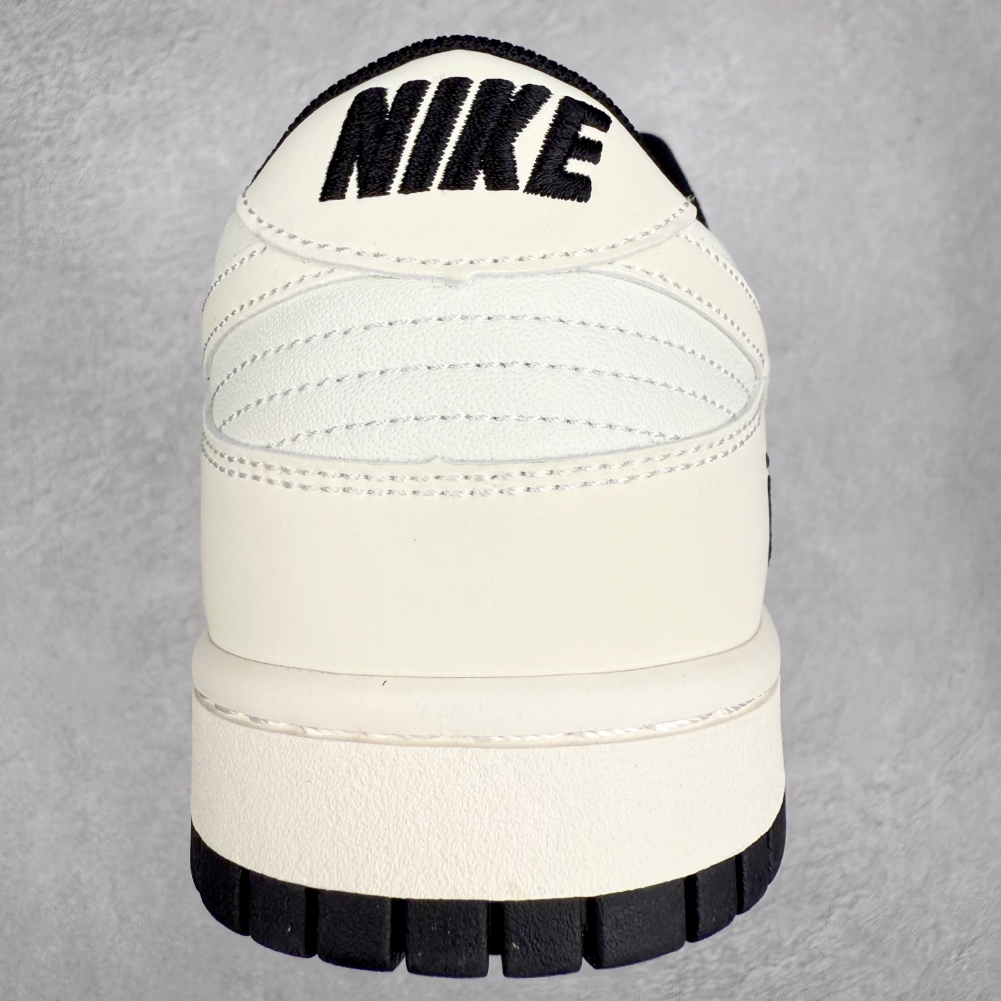 图片[8]-NK Dunk Low 定制配色 CS5288-117 大厂出品 极力推荐 原装头层材料 独家版型蒸餾加工帶來的是更好的视觉和脚感体验大厂纯原品质出货 清洁度 电绣工艺 皮料切割干净无任何毛边 细节完美 实拍调校N版已经零色差零失真 百分百还原实物色彩所见即所得 不存在货不对板色差等低级问题 选购参考实物拍摄 不混卖不参货 只用心做好货严格选品 承诺混一赔十 尺码：36 36.5 37.5 38 38.5 39 40 40.5 41 42 42.5 43 44 44.5 45-选品中心