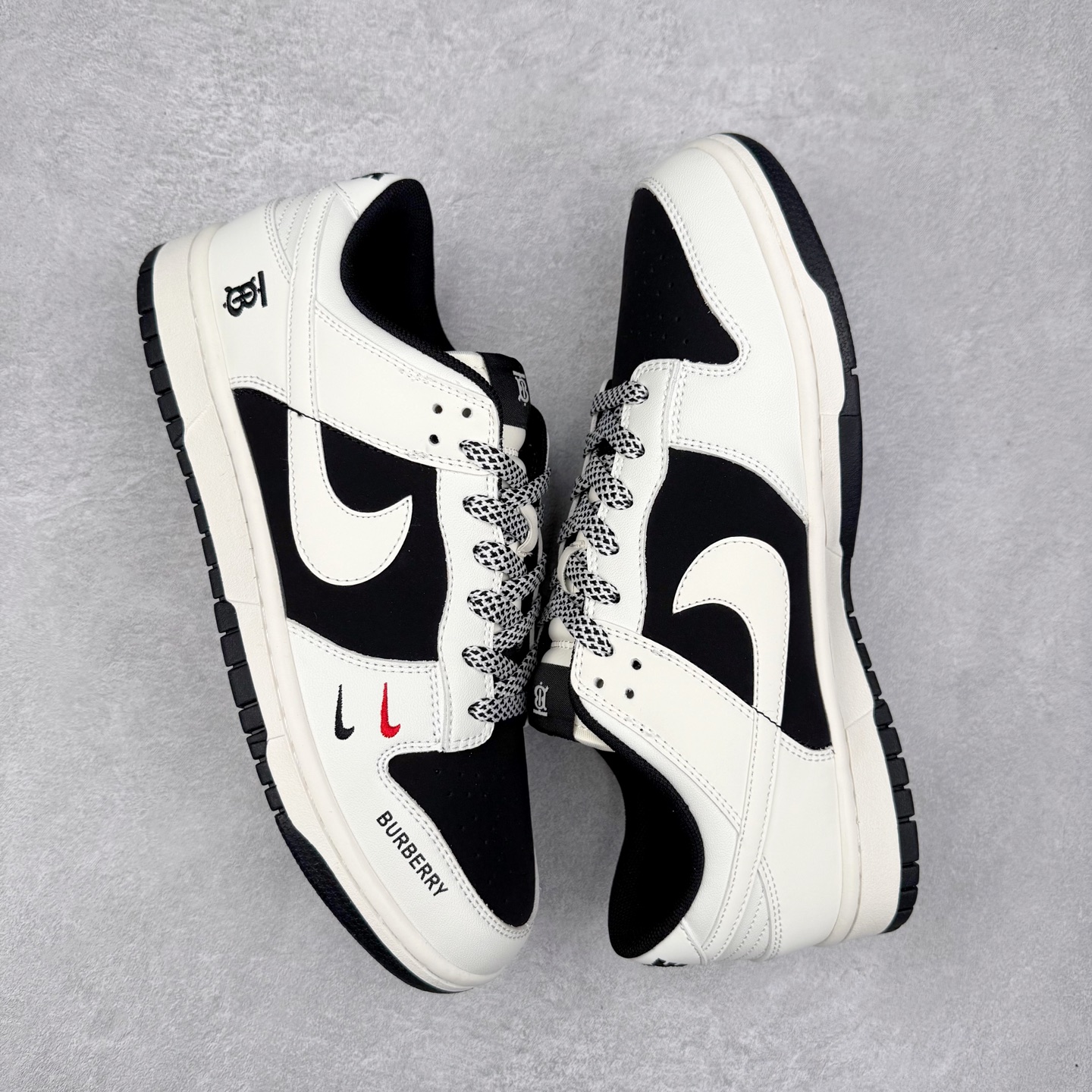 图片[3]-NK Dunk Low 定制配色 CS5288-117 大厂出品 极力推荐 原装头层材料 独家版型蒸餾加工帶來的是更好的视觉和脚感体验大厂纯原品质出货 清洁度 电绣工艺 皮料切割干净无任何毛边 细节完美 实拍调校N版已经零色差零失真 百分百还原实物色彩所见即所得 不存在货不对板色差等低级问题 选购参考实物拍摄 不混卖不参货 只用心做好货严格选品 承诺混一赔十 尺码：36 36.5 37.5 38 38.5 39 40 40.5 41 42 42.5 43 44 44.5 45-选品中心