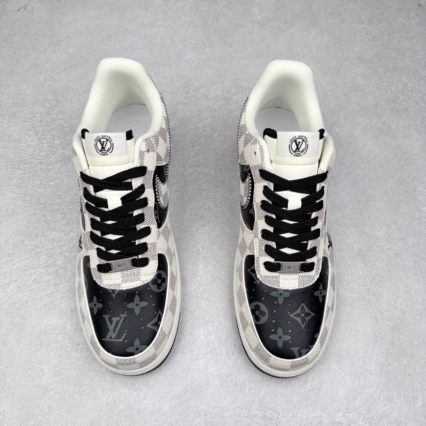 图片[2]-NK Air Force 1´07 Low 空军一号低帮百搭休闲运动板鞋 SC0601-562 柔软、弹性十足的缓震性能和出色的中底设计 横跨复古与现代的外型结合 造就出风靡全球 三十多年的Force 1 直到今天还深受青睐 实拍调校N版已经零色差零失真 百分百还原实物色彩所见即所得 不存在货不对板色差等低级问题 选购参考实物拍摄 不混卖不参货 只用心做好货严格选品 承诺混一赔十 尺码：36 36.5 37.5 38 38.5 39 40 40.5 41 42 42.5 43 44 44.5 45-选品中心