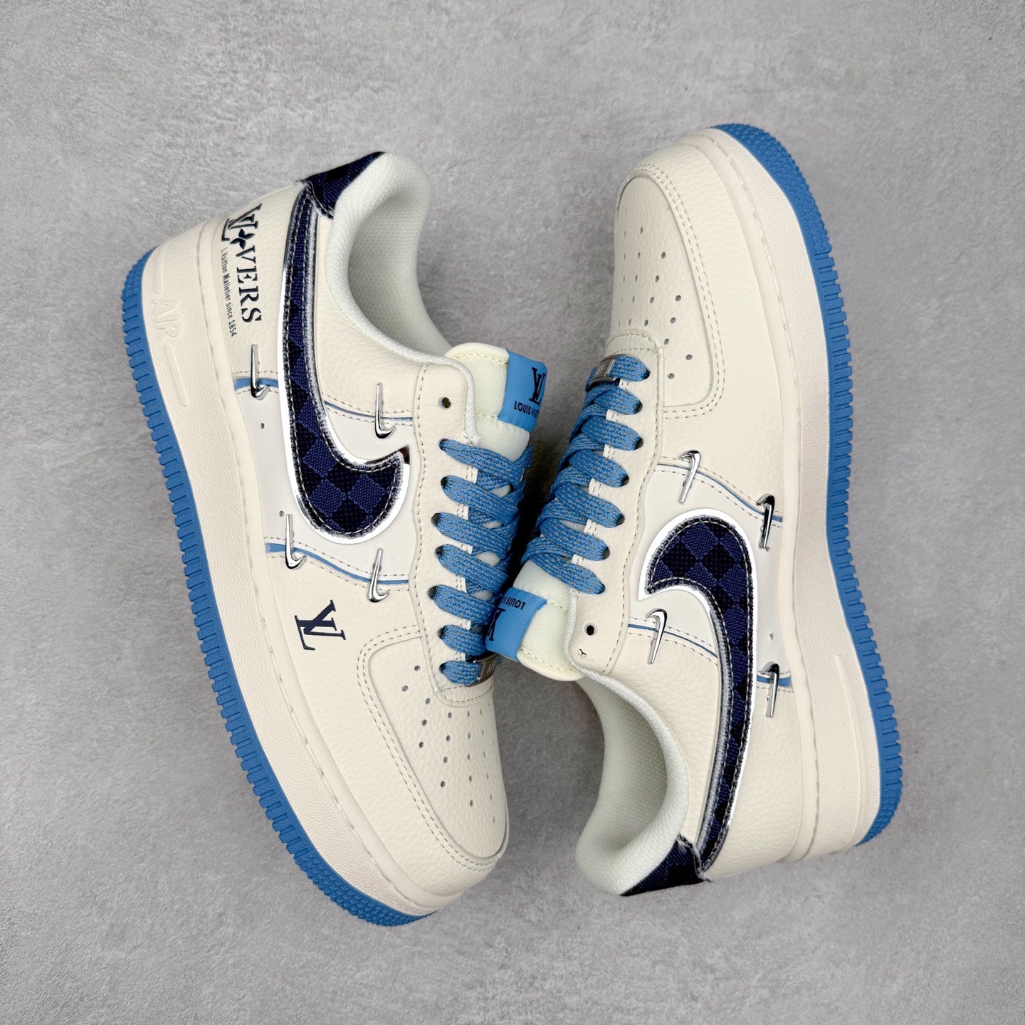 图片[3]-NK Air Force 1´07 Low 空军一号低帮百搭休闲运动板鞋 XS2869-003 柔软、弹性十足的缓震性能和出色的中底设计 横跨复古与现代的外型结合 造就出风靡全球 三十多年的Force 1 直到今天还深受青睐 实拍调校N版已经零色差零失真 百分百还原实物色彩所见即所得 不存在货不对板色差等低级问题 选购参考实物拍摄 不混卖不参货 只用心做好货严格选品 承诺混一赔十 尺码：36 36.5 37.5 38 38.5 39 40 40.5 41 42 42.5 43 44 44.5 45-选品中心