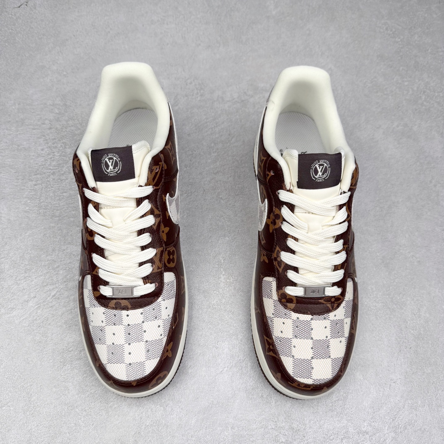 图片[2]-NK Air Force 1´07 Low 空军一号低帮百搭休闲运动板鞋 SC0601-558 柔软、弹性十足的缓震性能和出色的中底设计 横跨复古与现代的外型结合 造就出风靡全球 三十多年的Force 1 直到今天还深受青睐 实拍调校N版已经零色差零失真 百分百还原实物色彩所见即所得 不存在货不对板色差等低级问题 选购参考实物拍摄 不混卖不参货 只用心做好货严格选品 承诺混一赔十 尺码：36 36.5 37.5 38 38.5 39 40 40.5 41 42 42.5 43 44 44.5 45-选品中心