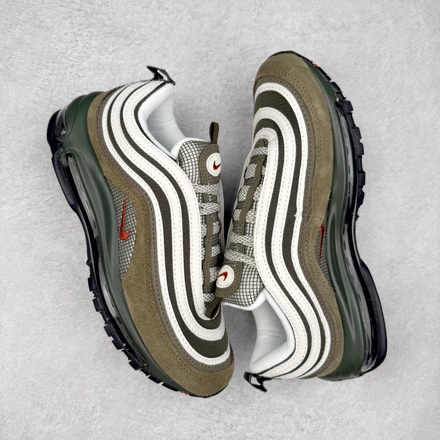 图片[3]-NK Air Max 97 SE 复古气垫跑鞋 深绿 FB9619-001 原装批次子弹 拆解原鞋开发 打造全市场最强版本子弹 这里只对比原鞋原厂TPU反光材料 市场首家原模原气垫 拒绝套用公底原档案Swoosh电绣 卡色匹配原版 尺码：36 36.5 37.5 38 38.5 39 40 40.5 41 42 42.5 43 44 44.5 45-选品中心