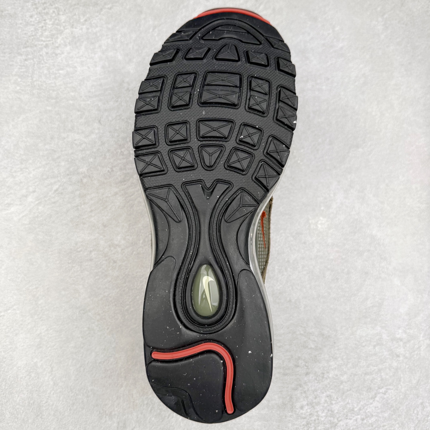 图片[9]-NK Air Max 97 SE 复古气垫跑鞋 深绿 FB9619-001 原装批次子弹 拆解原鞋开发 打造全市场最强版本子弹 这里只对比原鞋原厂TPU反光材料 市场首家原模原气垫 拒绝套用公底原档案Swoosh电绣 卡色匹配原版 尺码：36 36.5 37.5 38 38.5 39 40 40.5 41 42 42.5 43 44 44.5 45-选品中心