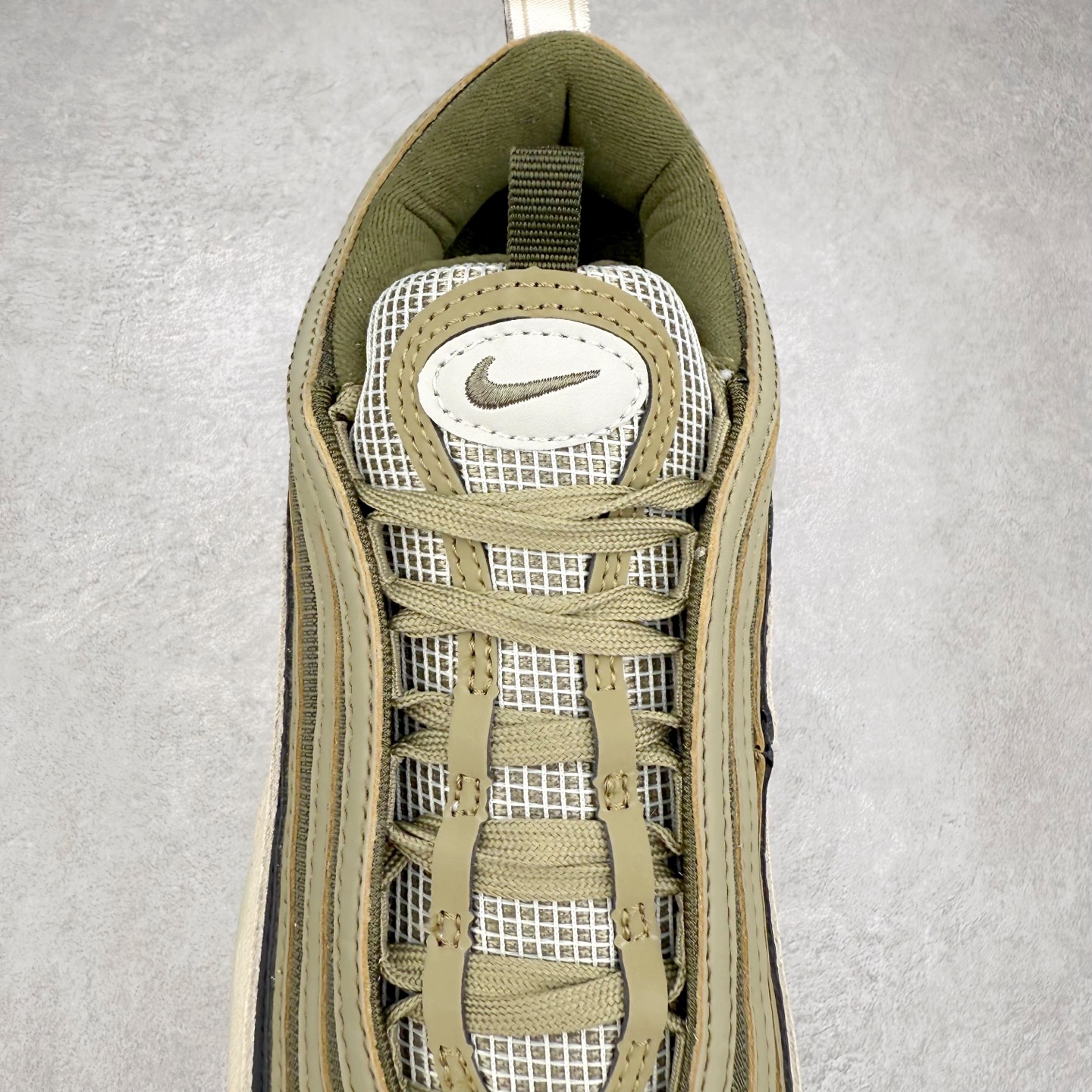 图片[5]-NK Air Max 97 SE 复古气垫跑鞋 淡绿 FB9619-002 原装批次子弹 拆解原鞋开发 打造全市场最强版本子弹 这里只对比原鞋原厂TPU反光材料 市场首家原模原气垫 拒绝套用公底原档案Swoosh电绣 卡色匹配原版 尺码：36 36.5 37.5 38 38.5 39 40 40.5 41 42 42.5 43 44 44.5 45-选品中心