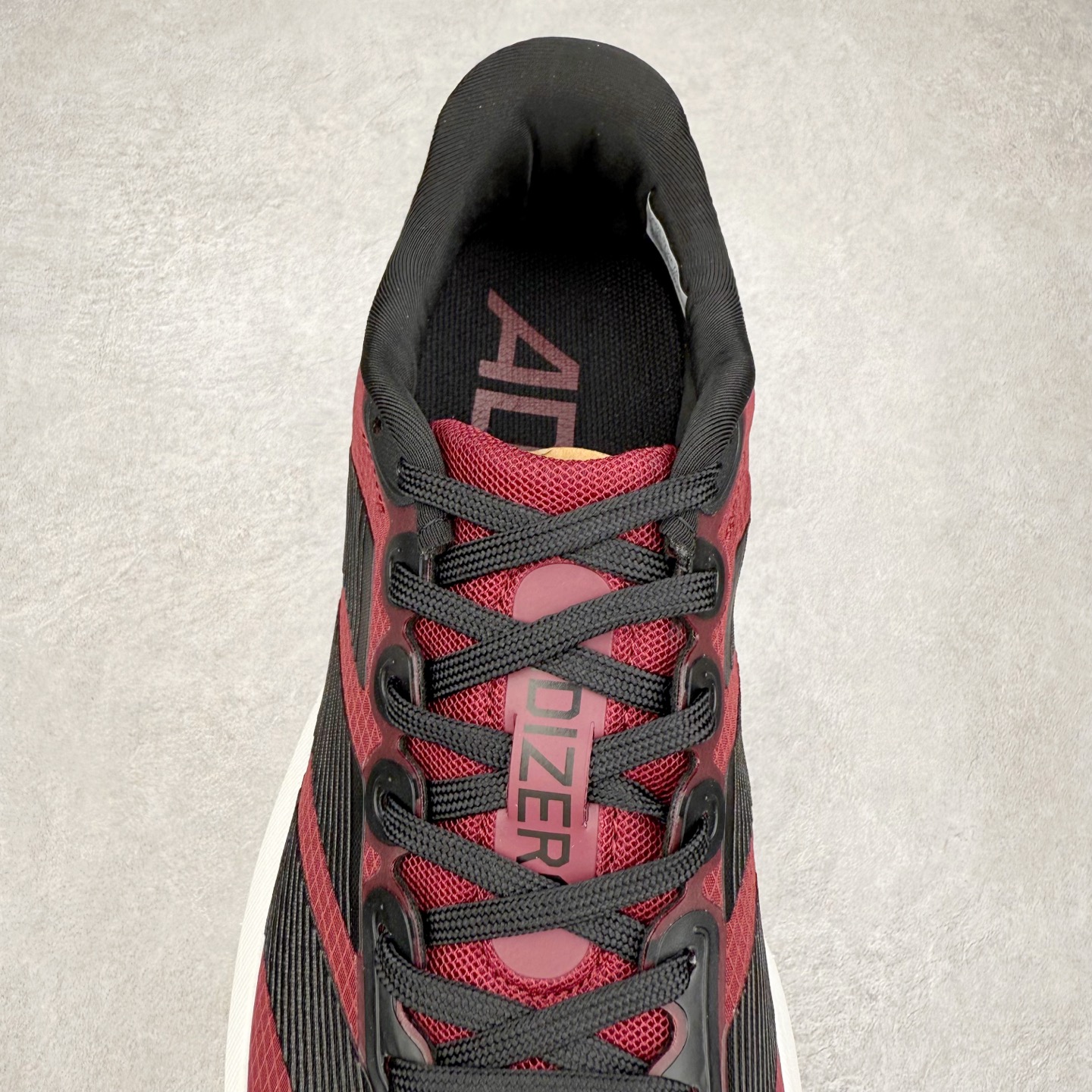 图片[5]-AD Adizero BK 夏季透气网眼竞速跑鞋 JP6582 融合Lightstrike和Lightstrike Pro技术 采用乙烯/乙酸乙烯酯(EVA)材质 打造舒适中底 含ENERGYROD能量碳柱 旨在为步伐添活力 尺码：36 36.5 37 38 38.5 39 40 40.5 41 42 42.5 43 44 44.5 45-选品中心