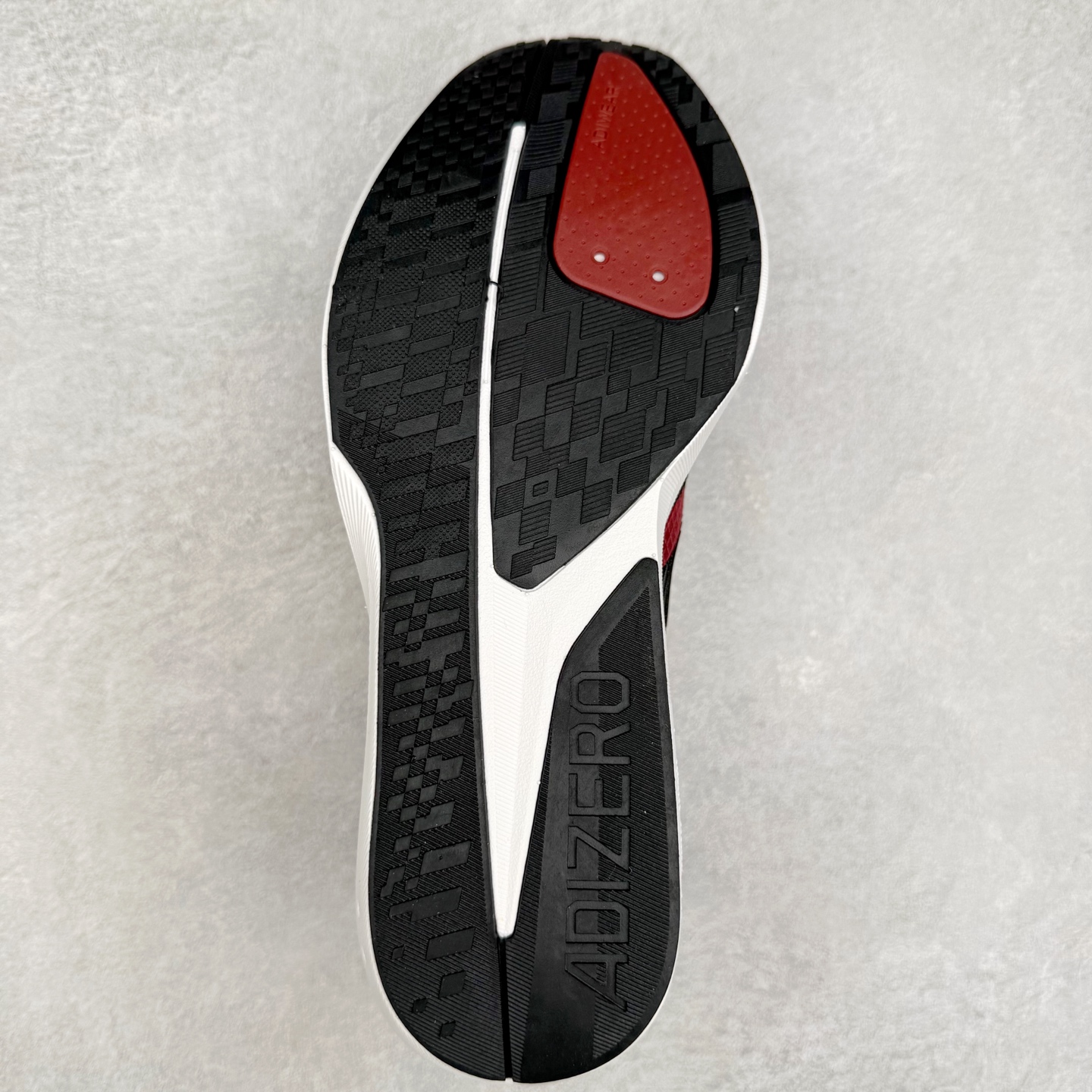 图片[9]-AD Adizero BK 夏季透气网眼竞速跑鞋 JP6582 融合Lightstrike和Lightstrike Pro技术 采用乙烯/乙酸乙烯酯(EVA)材质 打造舒适中底 含ENERGYROD能量碳柱 旨在为步伐添活力 尺码：36 36.5 37 38 38.5 39 40 40.5 41 42 42.5 43 44 44.5 45-选品中心