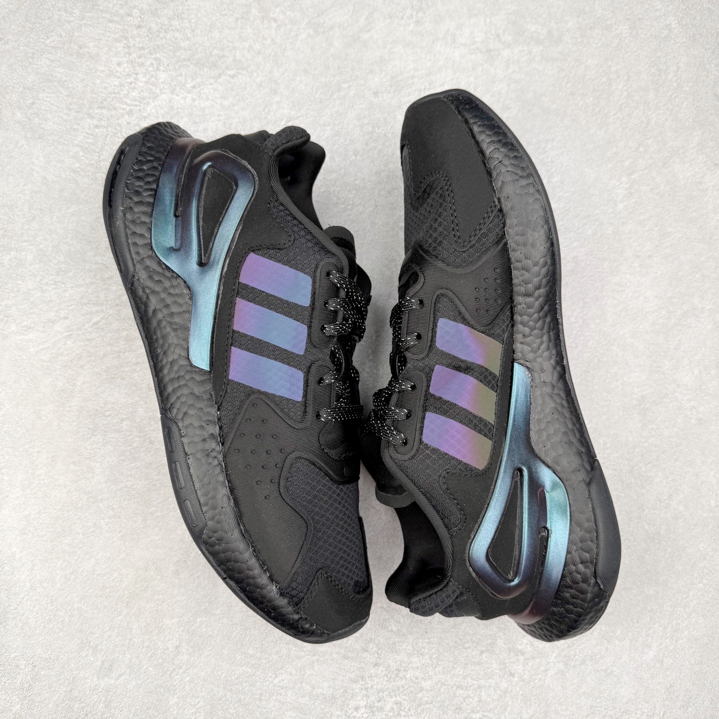 图片[3]-＃纯原福利 AD Nite Jogger 2019 Boost 联名夜行者复古跑鞋 原厂材料 原厂大底 私家独模 网布搭配麂皮拼接打造鞋面 极具复古风格鞋头及鞋跟点缀3M反光设计极为亮眼中底采用全掌 Boost 科技 厚度相当可观 脚感极佳 尺码：36 36.5 37 38 38.5 39 40 40.5 41 42 42.5 43 44 44.5 45-选品中心