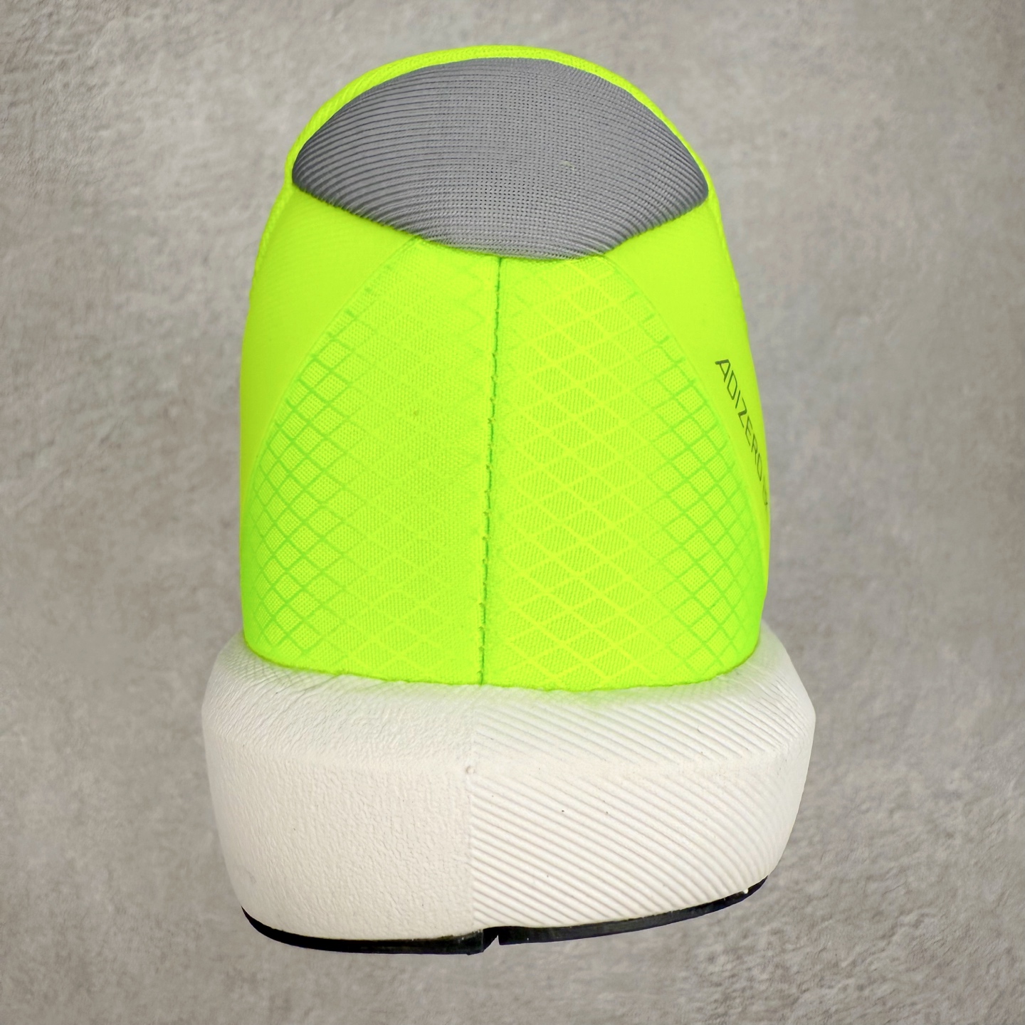 图片[8]-AD Adizero BK 夏季透气网眼竞速跑鞋 JP6533 融合Lightstrike和Lightstrike Pro技术 采用乙烯/乙酸乙烯酯(EVA)材质 打造舒适中底 含ENERGYROD能量碳柱 旨在为步伐添活力 尺码：36 36.5 37 38 38.5 39 40 40.5 41 42 42.5 43 44 44.5 45-选品中心