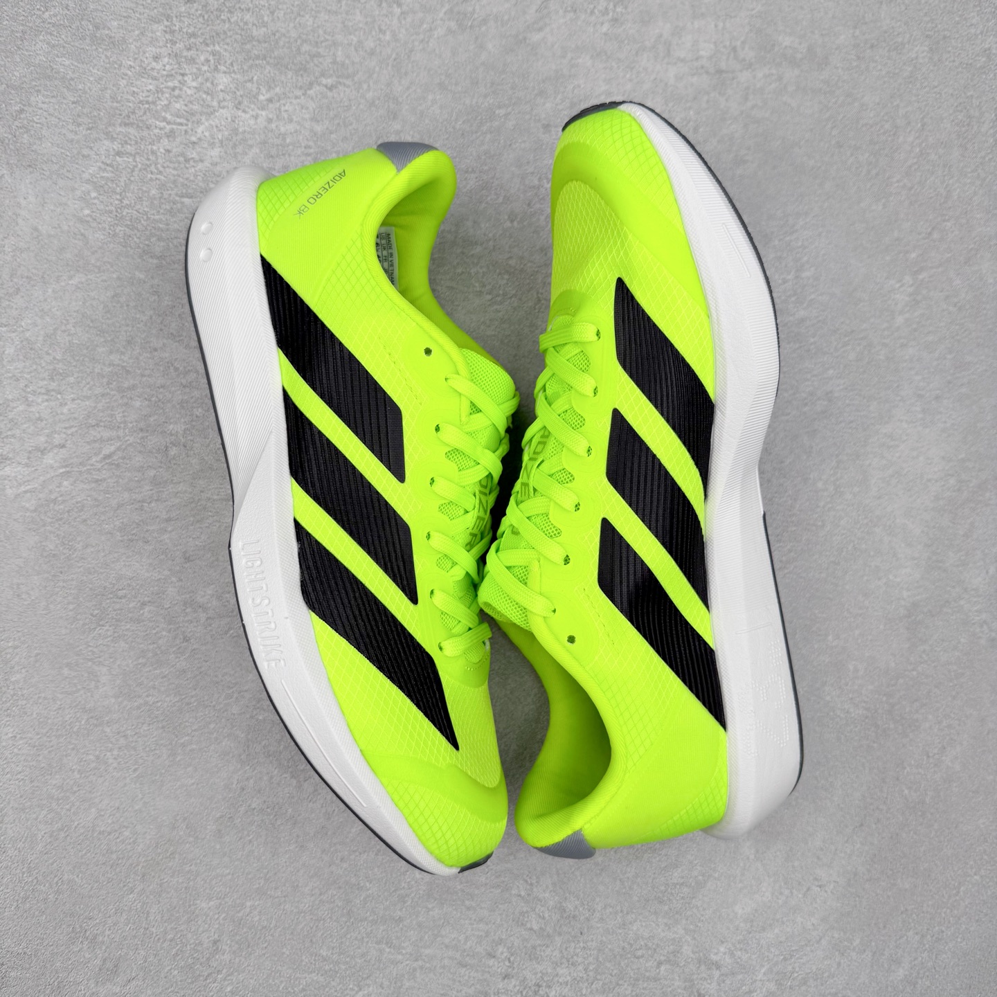 图片[3]-AD Adizero BK 夏季透气网眼竞速跑鞋 JP6533 融合Lightstrike和Lightstrike Pro技术 采用乙烯/乙酸乙烯酯(EVA)材质 打造舒适中底 含ENERGYROD能量碳柱 旨在为步伐添活力 尺码：36 36.5 37 38 38.5 39 40 40.5 41 42 42.5 43 44 44.5 45-选品中心