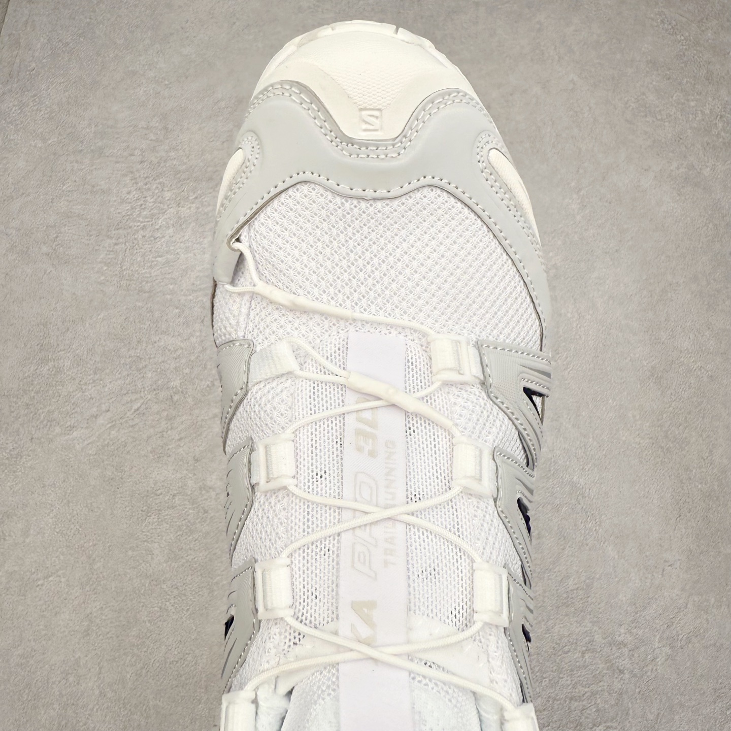 图片[4]-SALOMON XA Pro 3D ADV 萨洛蒙潮流越野机能户外功能鞋 纯原外贸平台特供订单 耗时半年巨作 全套原纸板楦头开发 原厂特供网布配套加持 确保原汁原味 完美呈现版型 原档数据独家私模五层组合大底 原装Ortholite轻量化鞋垫 中底布带钢印编号 原厂TPU锁扣 进口港宝加持 后跟自然饱满 还原公司包裹性 鞋面采用SENSIFT贴合技术 全方位贴合包裹脚型 鞋跟部鞋底牵引设计 提供强大的抓地性能 更适应野外崎岖不平的道路 其3D ADVANCED CHASSIS底盘 材料轻量大化 钉齿设计更具稳定性 防护性 鞋底易磨损区运用CONTAGRIP高耐磨材料 应对城市硬质路面长距离跑考验 尺码：36 36.5 37.5 38 38.5 39 40 40.5 41 42 42.5 43 44 44.5 45-选品中心