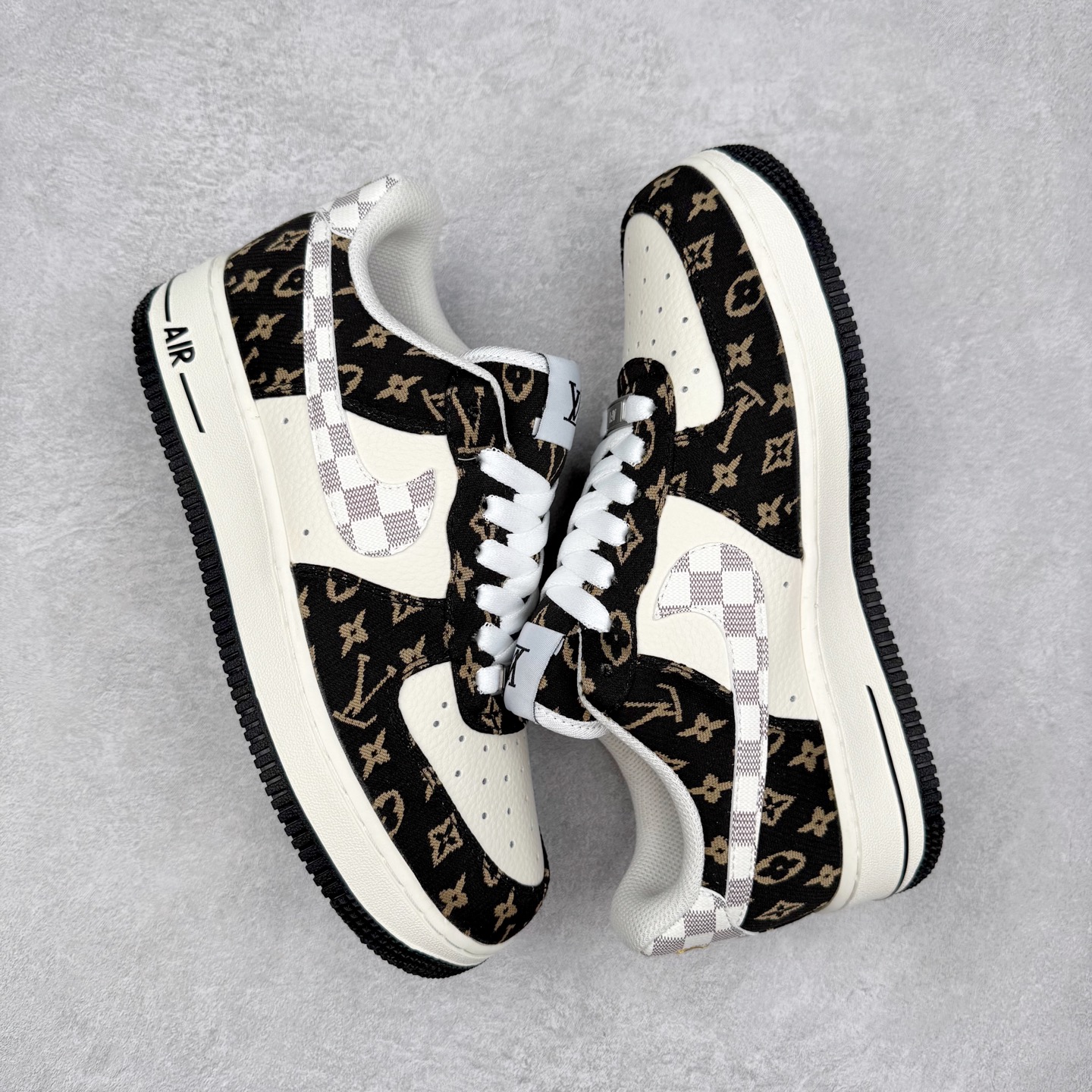 图片[3]-NK Air Force 1´07 Low 空军一号低帮百搭休闲运动板鞋 BZ6880-104 柔软、弹性十足的缓震性能和出色的中底设计 横跨复古与现代的外型结合 造就出风靡全球 三十多年的Force 1 直到今天还深受青睐 实拍调校N版已经零色差零失真 百分百还原实物色彩所见即所得 不存在货不对板色差等低级问题 选购参考实物拍摄 不混卖不参货 只用心做好货严格选品 承诺混一赔十 尺码：36 36.5 37.5 38 38.5 39 40 40.5 41 42 42.5 43 44 44.5 45-选品中心