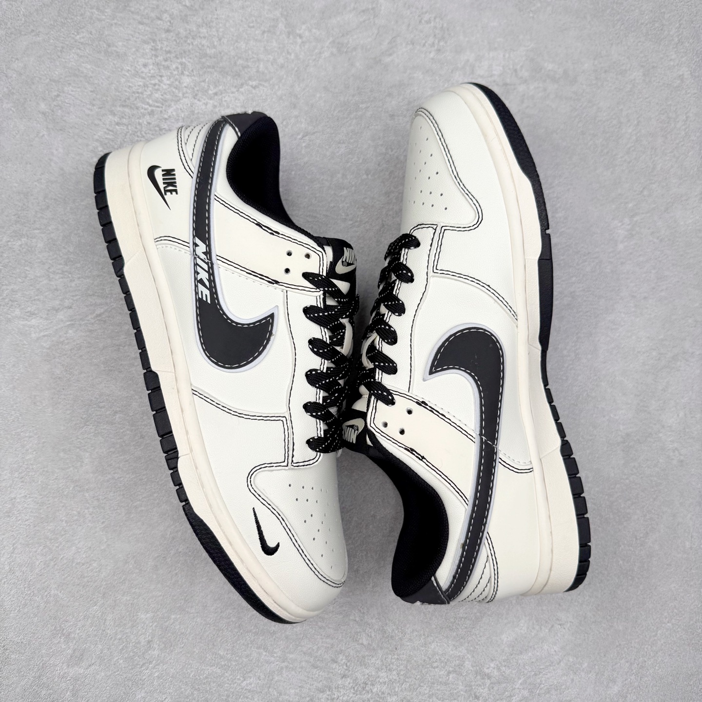 图片[3]-NK Dunk Low 定制配色 CS1688-116 大厂出品 极力推荐 原装头层材料 独家版型蒸餾加工帶來的是更好的视觉和脚感体验大厂纯原品质出货 清洁度 电绣工艺 皮料切割干净无任何毛边 细节完美 实拍调校N版已经零色差零失真 百分百还原实物色彩所见即所得 不存在货不对板色差等低级问题 选购参考实物拍摄 不混卖不参货 只用心做好货严格选品 承诺混一赔十 尺码：36 36.5 37.5 38 38.5 39 40 40.5 41 42 42.5 43 44 44.5 45-选品中心