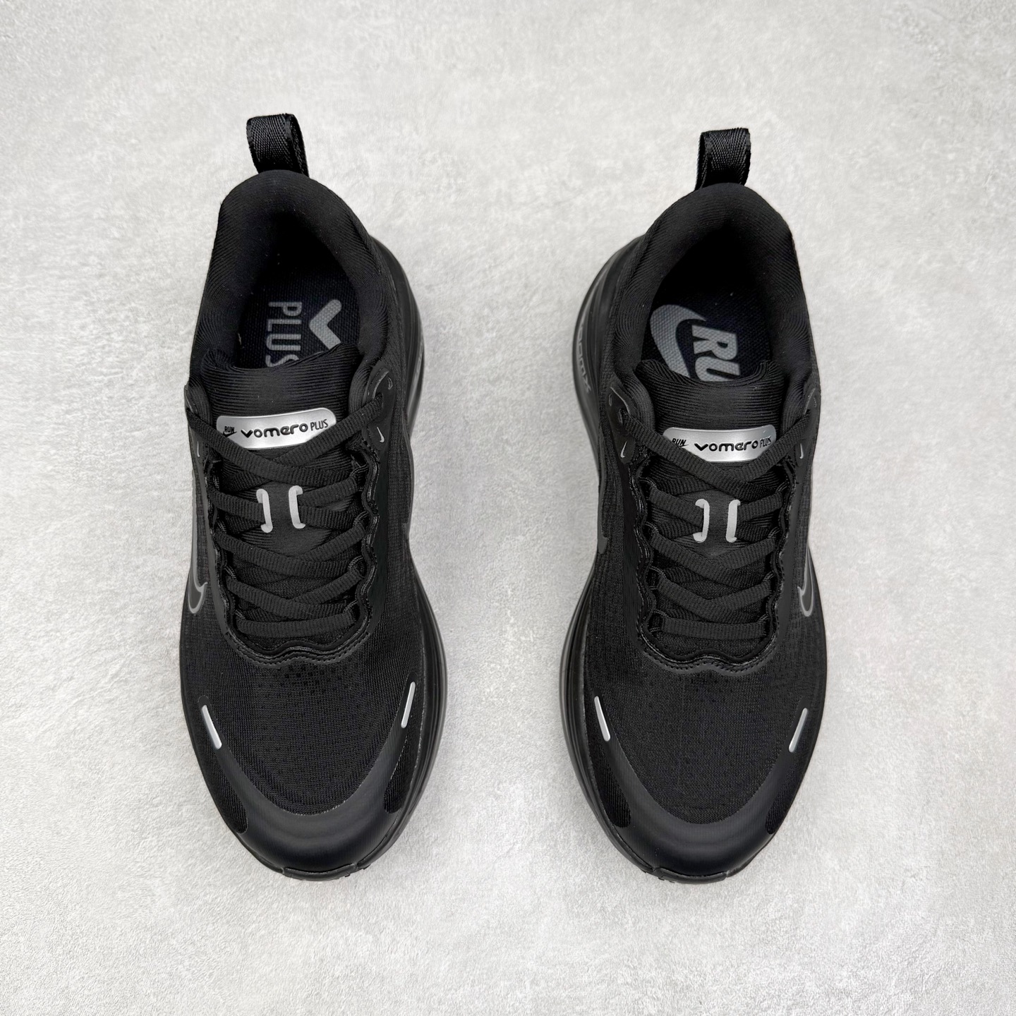 图片[2]-NK Vomero Plus 时尚舒适 网布防滑耐磨 低帮跑步鞋 HV8150-003 实拍调校N版已经零色差零失真 百分百还原实物色彩所见即所得 不存在货不对板色差等低级问题 选购参考实物拍摄 不混卖不参货 只用心做好货严格选品 承诺混一赔十 尺码：36 36.5 37.5 38 38.5 39 40 40.5 41 42 42.5 43 44 44.5 45-选品中心