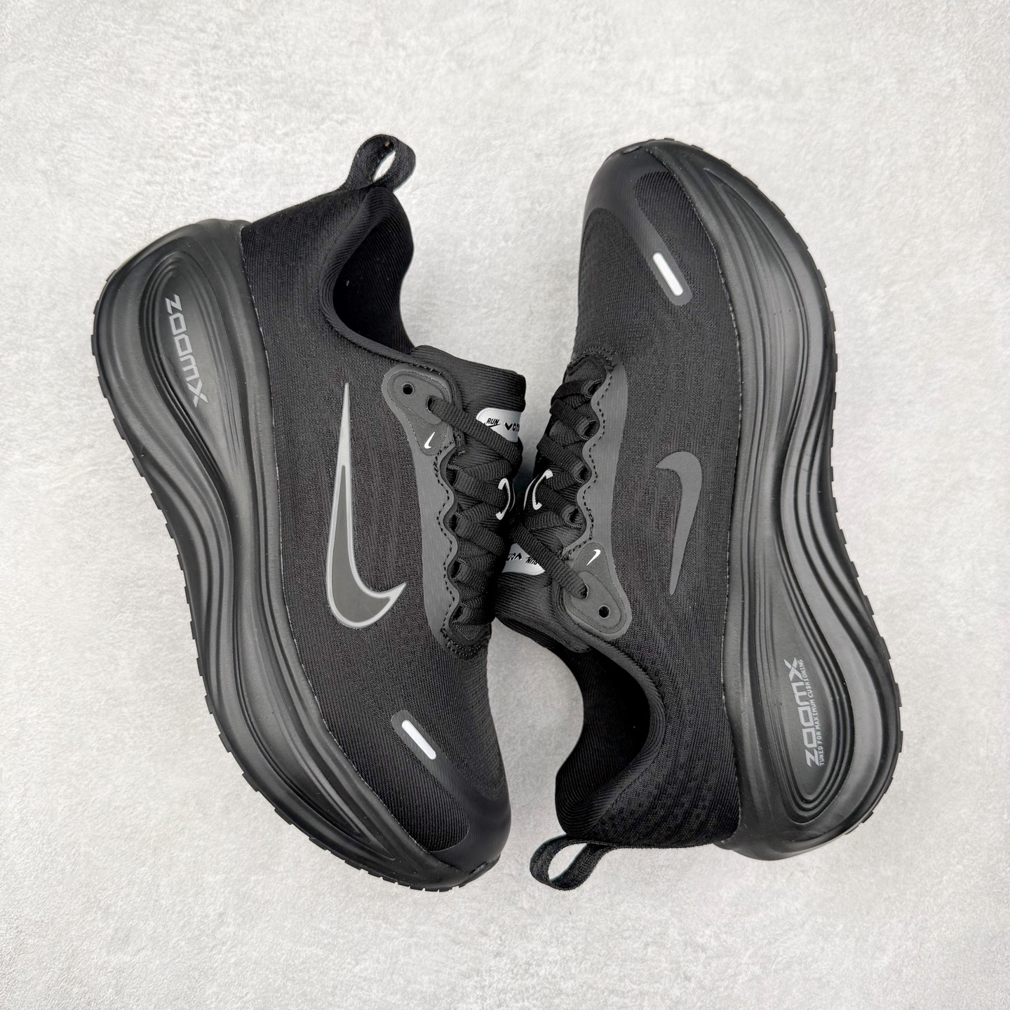 图片[3]-NK Vomero Plus 时尚舒适 网布防滑耐磨 低帮跑步鞋 HV8150-003 实拍调校N版已经零色差零失真 百分百还原实物色彩所见即所得 不存在货不对板色差等低级问题 选购参考实物拍摄 不混卖不参货 只用心做好货严格选品 承诺混一赔十 尺码：36 36.5 37.5 38 38.5 39 40 40.5 41 42 42.5 43 44 44.5 45-选品中心