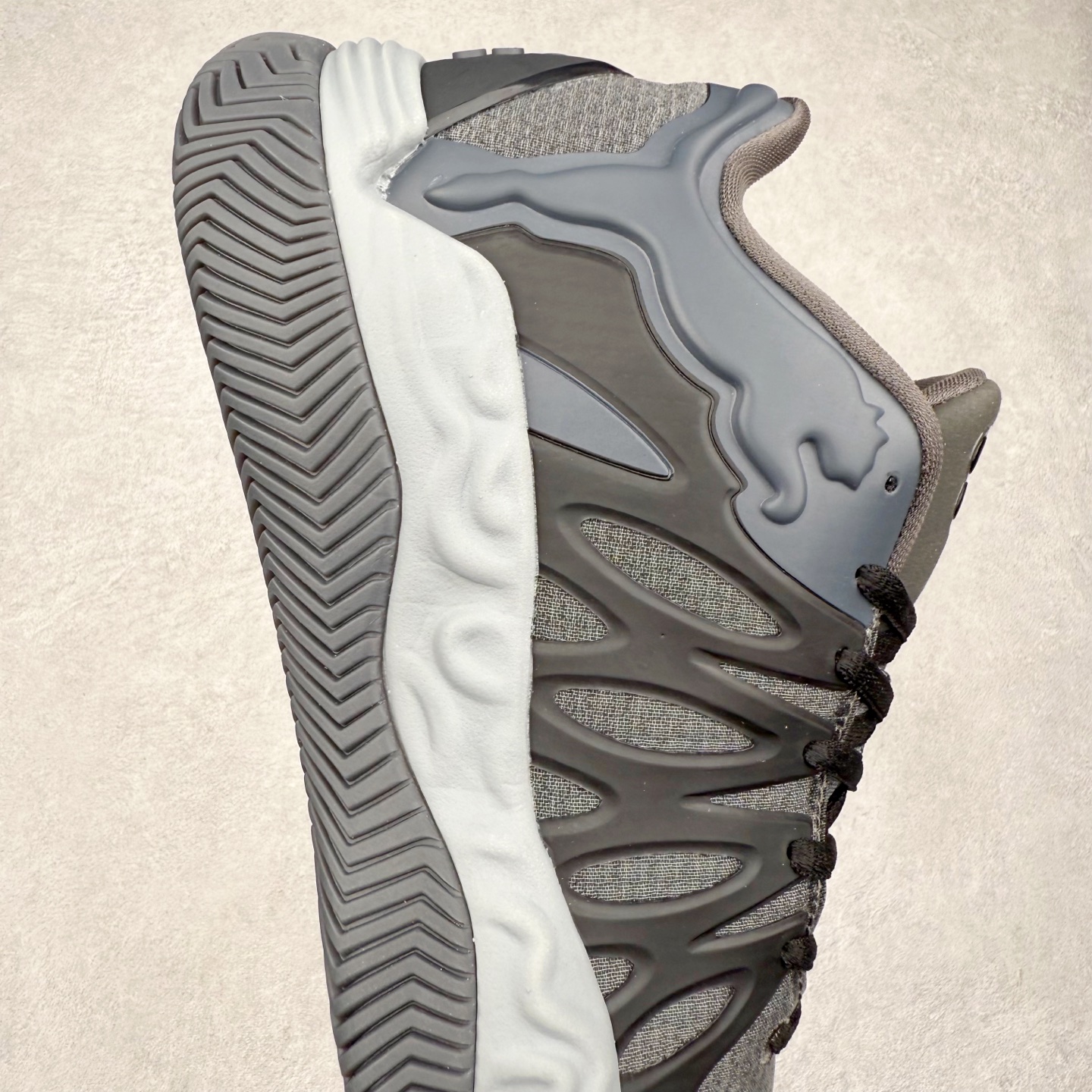 图片[6]-PUMA STEWIE 3 彪马舒适百搭防滑耐磨低帮 篮球鞋 实拍调校N版已经零色差零失真 百分百还原实物色彩所见即所得 不存在货不对板色差等低级问题 选购参考实物拍摄 不混卖不参货 只用心做好货严格选品 承诺混一赔十 尺码：36 36.5 37.5 38 38.5 39 40 40.5 41 42 42.5 43 44 44.5 45-选品中心