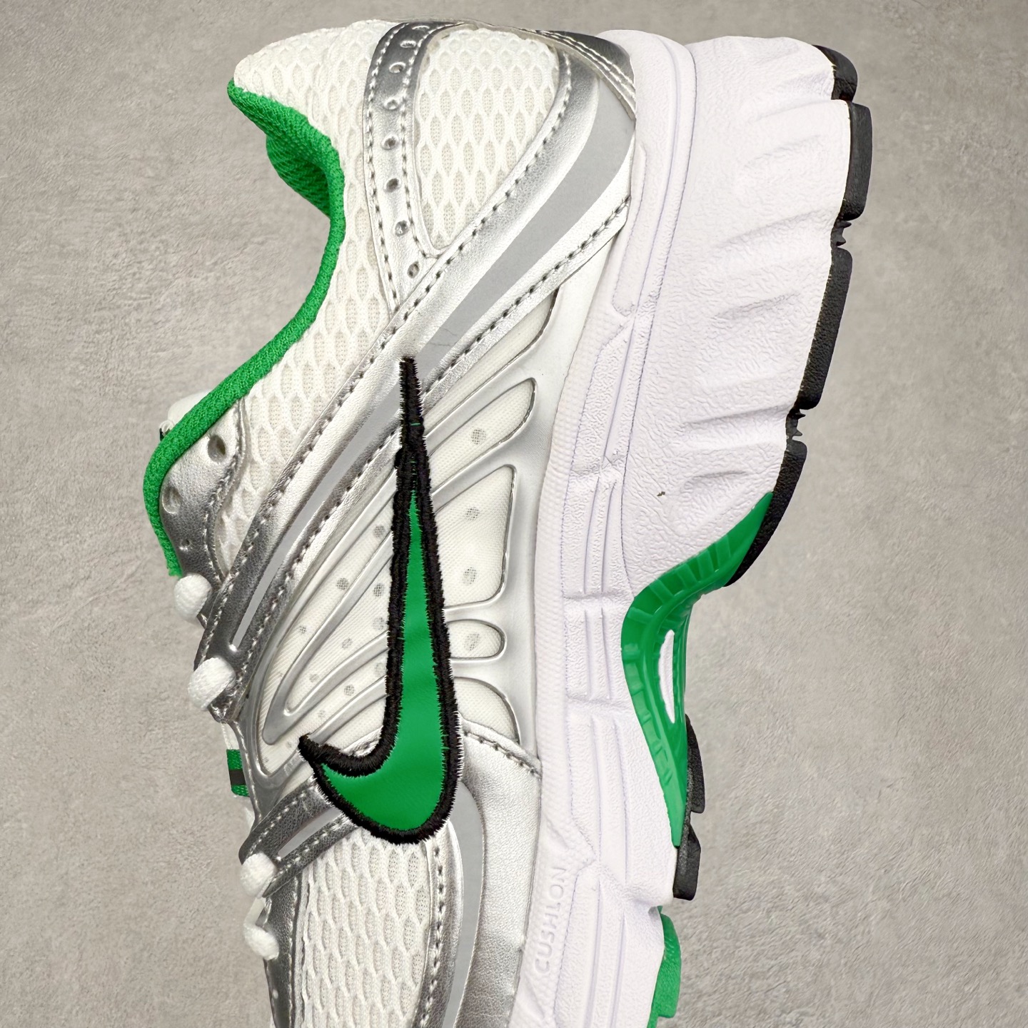 图片[7]-NK Air Max Moto 2K 舒适百搭耐磨 低帮跑步鞋 实拍调校N版已经零色差零失真 百分百还原实物色彩所见即所得 不存在货不对板色差等低级问题 选购参考实物拍摄 不混卖不参货 只用心做好货严格选品 承诺混一赔十 尺码：36 36.5 37.5 38 38.5 39 40 40.5 41 42 42.5 43 44 44.5 45-选品中心