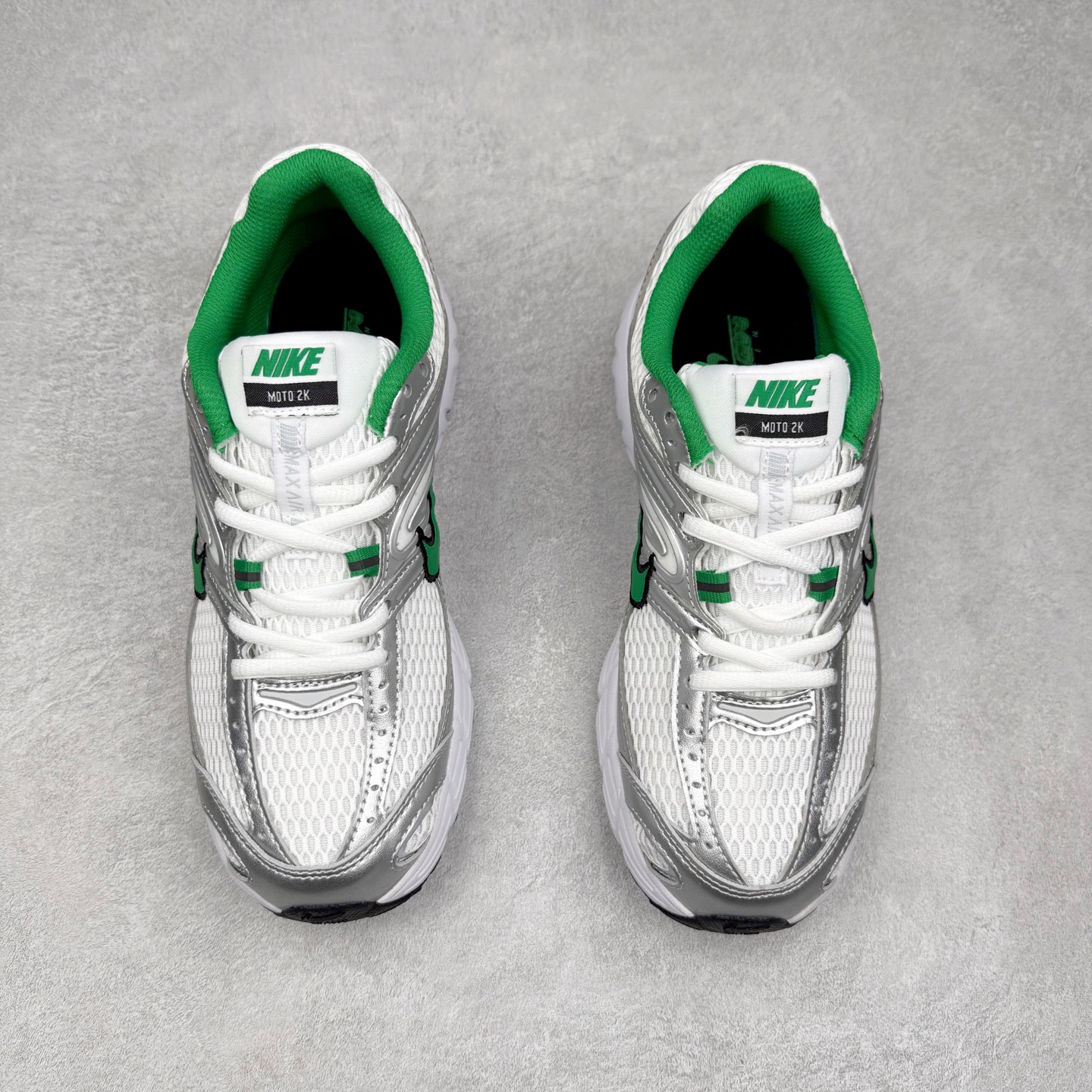 图片[2]-NK Air Max Moto 2K 舒适百搭耐磨 低帮跑步鞋 实拍调校N版已经零色差零失真 百分百还原实物色彩所见即所得 不存在货不对板色差等低级问题 选购参考实物拍摄 不混卖不参货 只用心做好货严格选品 承诺混一赔十 尺码：36 36.5 37.5 38 38.5 39 40 40.5 41 42 42.5 43 44 44.5 45-选品中心