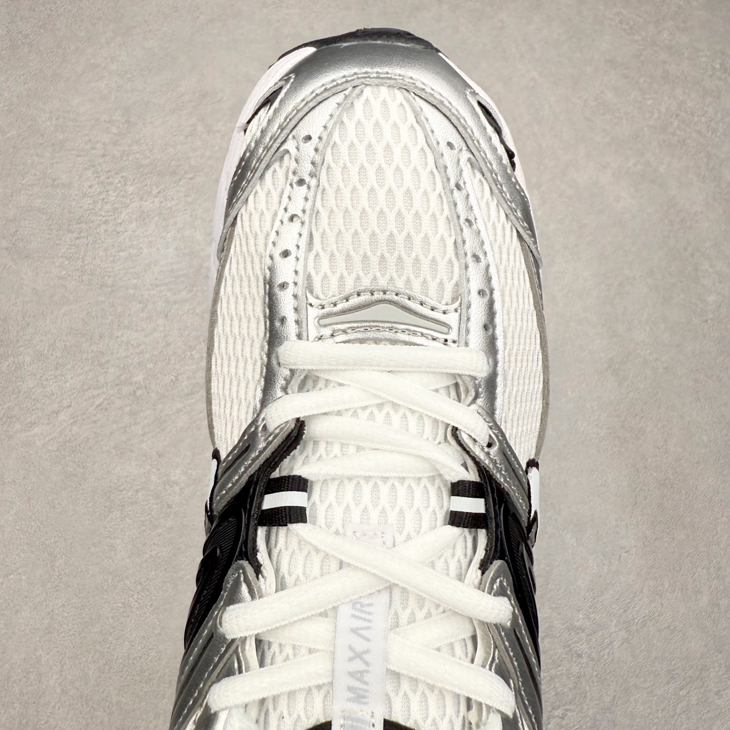 图片[4]-NK Air Max Moto 2K 舒适百搭耐磨 低帮跑步鞋 实拍调校N版已经零色差零失真 百分百还原实物色彩所见即所得 不存在货不对板色差等低级问题 选购参考实物拍摄 不混卖不参货 只用心做好货严格选品 承诺混一赔十 尺码：36 36.5 37.5 38 38.5 39 40 40.5 41 42 42.5 43 44 44.5 45-选品中心