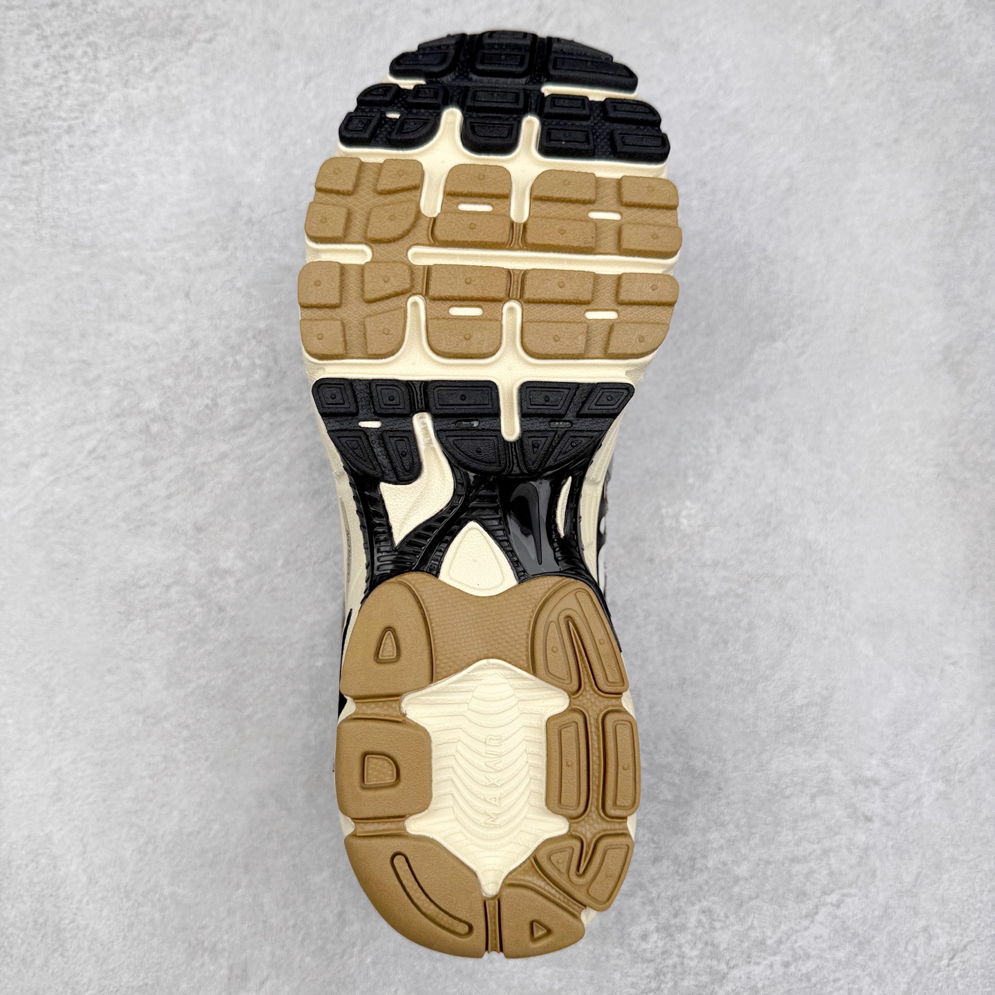 图片[9]-NK Air Max Moto 2K 舒适百搭耐磨 低帮跑步鞋 实拍调校N版已经零色差零失真 百分百还原实物色彩所见即所得 不存在货不对板色差等低级问题 选购参考实物拍摄 不混卖不参货 只用心做好货严格选品 承诺混一赔十 尺码：36 36.5 37.5 38 38.5 39 40 40.5 41 42 42.5 43 44 44.5 45-选品中心