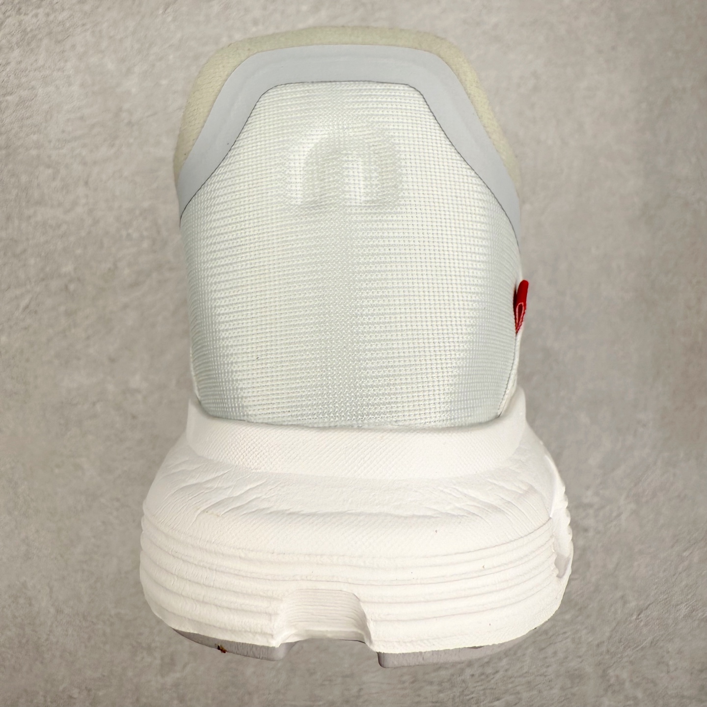 图片[8]-On Cloud 6 Push 昂跑减震生活休闲鞋 此运动品牌 开创于2010年 缓震着陆、强效回弹、轻柔质感的设计构思始终是ON研制关键 与此同时基于“为全球提供革新性的跑步感受”信念 陆续推出了多款跑鞋及其以专业运动人体跑步工程学为设计关键的功能性跑步服饰设备 让跑者不费力气地畅快畅跑 尺码：36 36.5 37.5 38 38.5 39 40 40.5 41 42 42.5 43 44 44.5 45-选品中心