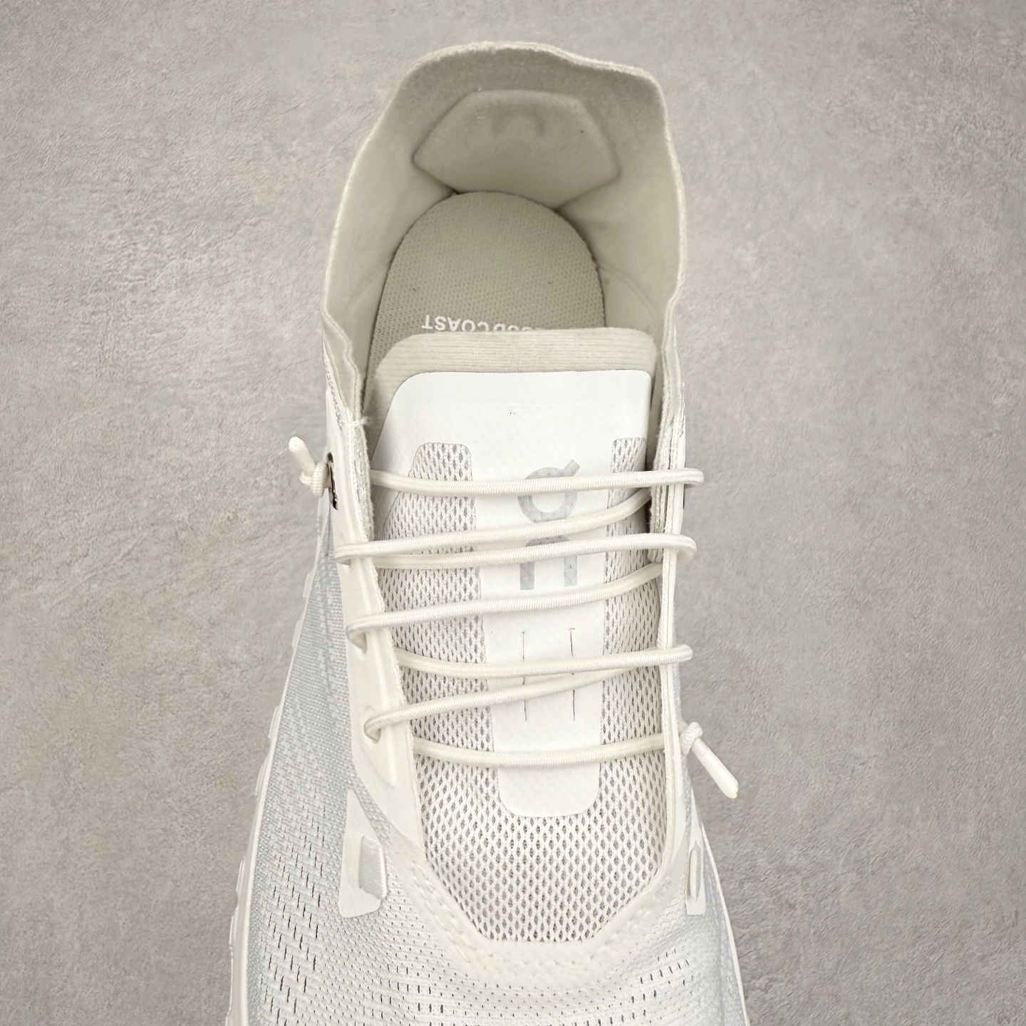 图片[5]-On Cloud 6 Push 昂跑减震生活休闲鞋 此运动品牌 开创于2010年 缓震着陆、强效回弹、轻柔质感的设计构思始终是ON研制关键 与此同时基于“为全球提供革新性的跑步感受”信念 陆续推出了多款跑鞋及其以专业运动人体跑步工程学为设计关键的功能性跑步服饰设备 让跑者不费力气地畅快畅跑 尺码：36 36.5 37.5 38 38.5 39 40 40.5 41 42 42.5 43 44 44.5 45-选品中心