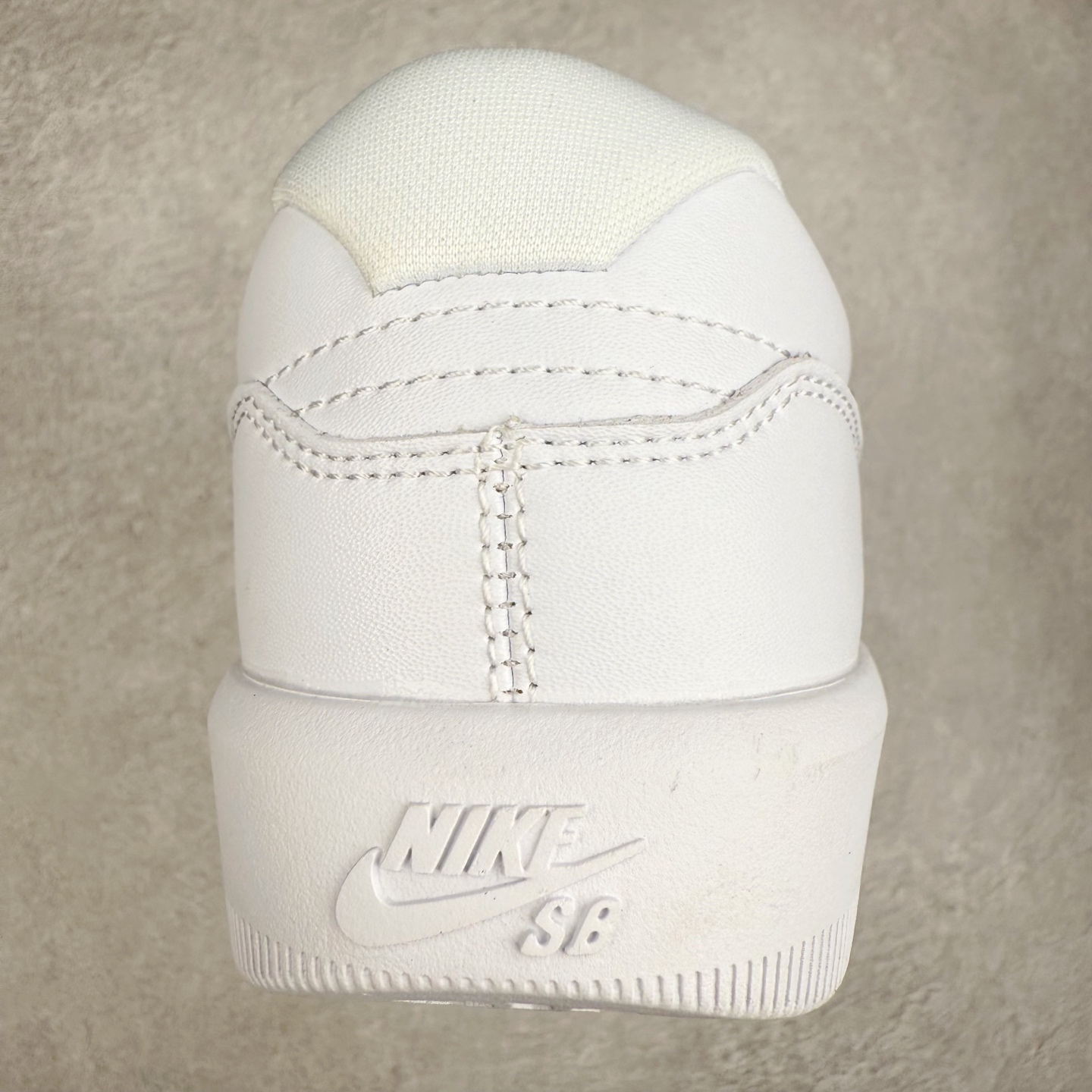 图片[8]-NK SB Force 58 空军58系列低帮休闲运动滑板板鞋 DH7505-101 鞋面由帆布和麂皮拼接 层次感丰富 搭配硫化外底 耐磨耐穿 鞋舌及中底后跟处饰有SB Logo 表明鞋款身份 采用包边设计 经久耐穿 硫化结构则有效提升灵活性 穿上这款全新推出的创意力作 助你耀动街头 尺码：36 36.5 37.5 38 38.5 39 40 40.5 41 42 42.5 43 44 45-选品中心