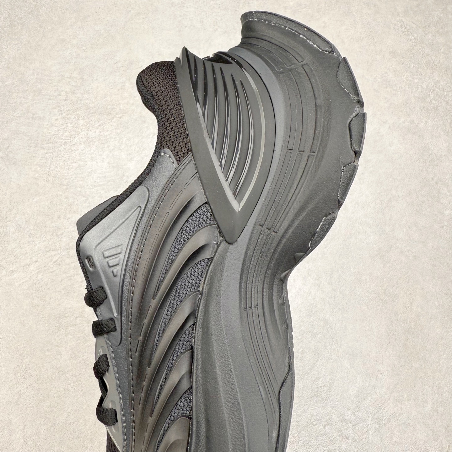 图片[7]-AD XLG MTW系列 舒适百搭防滑耐磨低帮跑步鞋老爹鞋 JR5383 鞋面采用贯穿式银条 完整的线条流畅度带来充分的视觉享受 鞋舌若隐若现的LOGO充满神秘感 夸张的鞋后跟幅度设计 线条感延伸至后跟标志三条杆彰显adidas调性 中底采用LIGHT STRIKE科技 在满足穿搭属性的同时提供舒适的脚感 完整的流线型设计语言 从鞋面贯穿到鞋底以及鞋花纹路 颜值与实力兼具 秀场与日常皆融 未来已来 让我们继续期待 实拍调校N版已经零色差零失真 百分百还原实物色彩所见即所得 不存在货不对板色差等低级问题 选购参考实物拍摄 不混卖不参货 只用心做好货严格选品 承诺混一赔十 尺码：36 36.5 37.5 38 38.5 39 40 40.5 41 42 42.5 43 44 44.5 45-选品中心